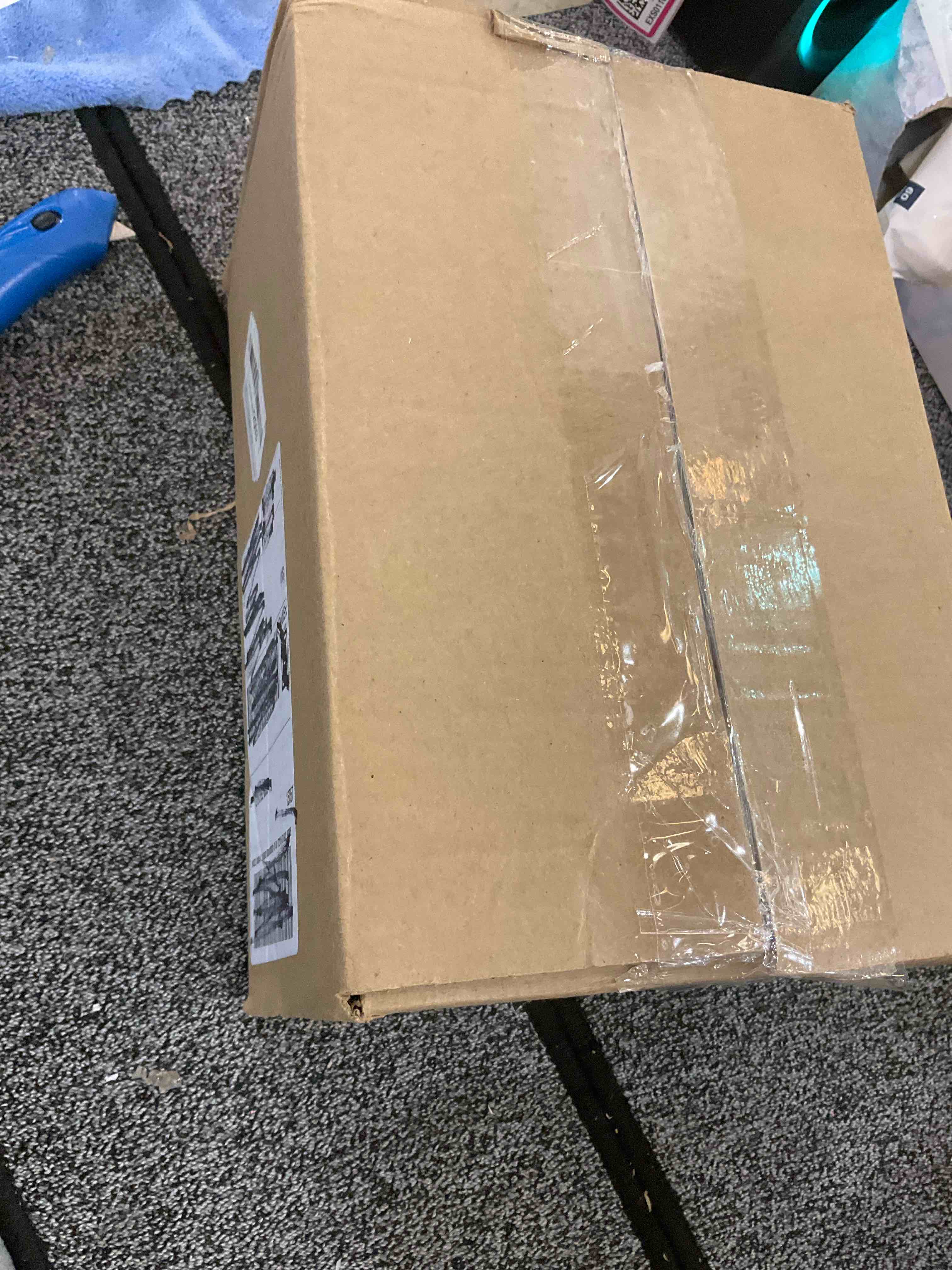 https://s3.amazonaws.com/lotting-images-prod/BargainHunt/EXS01025297_1707335937870.jpeg