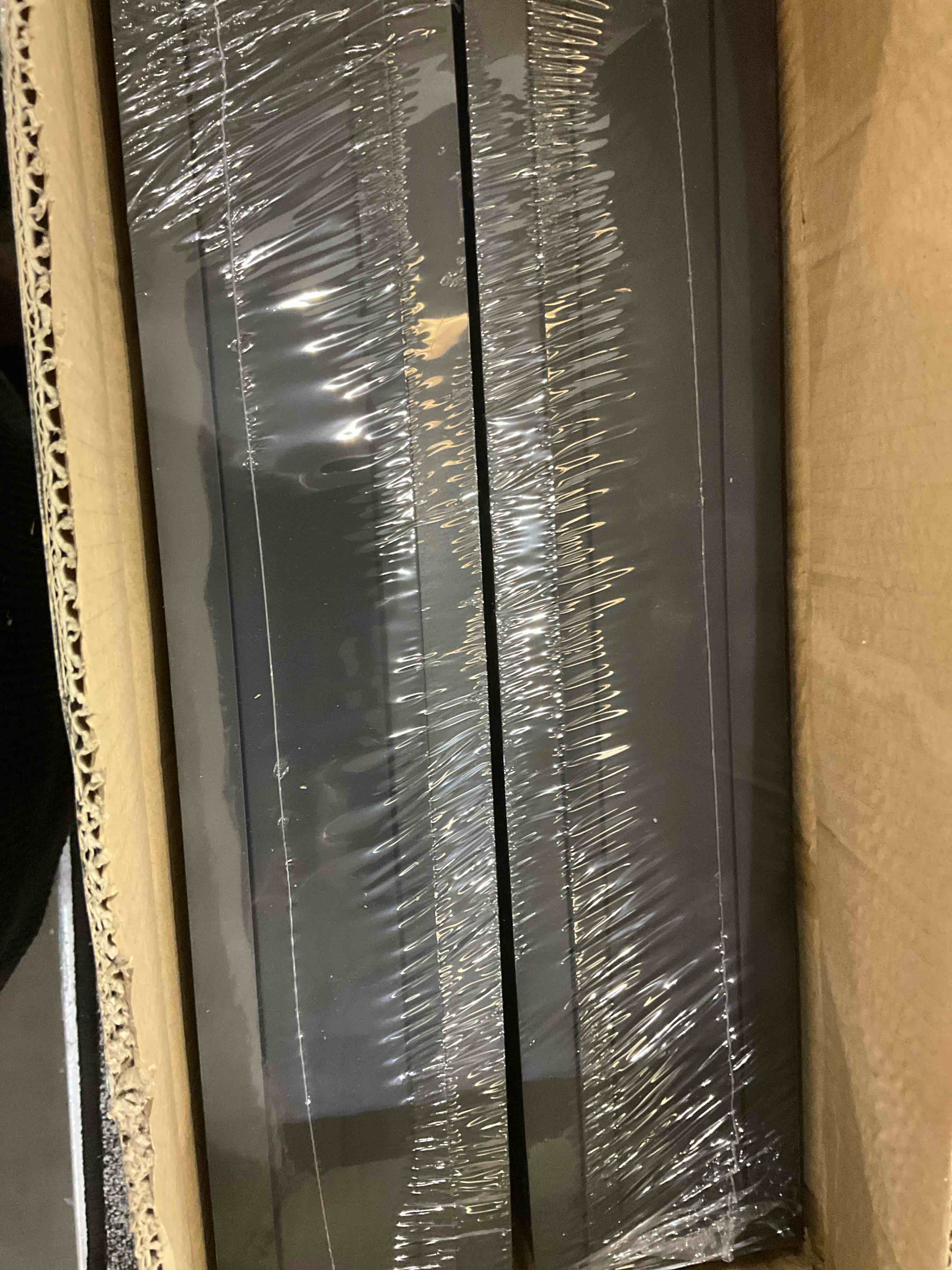 https://s3.amazonaws.com/lotting-images-prod/BargainHunt/EXS01025340_1707404054145.jpeg