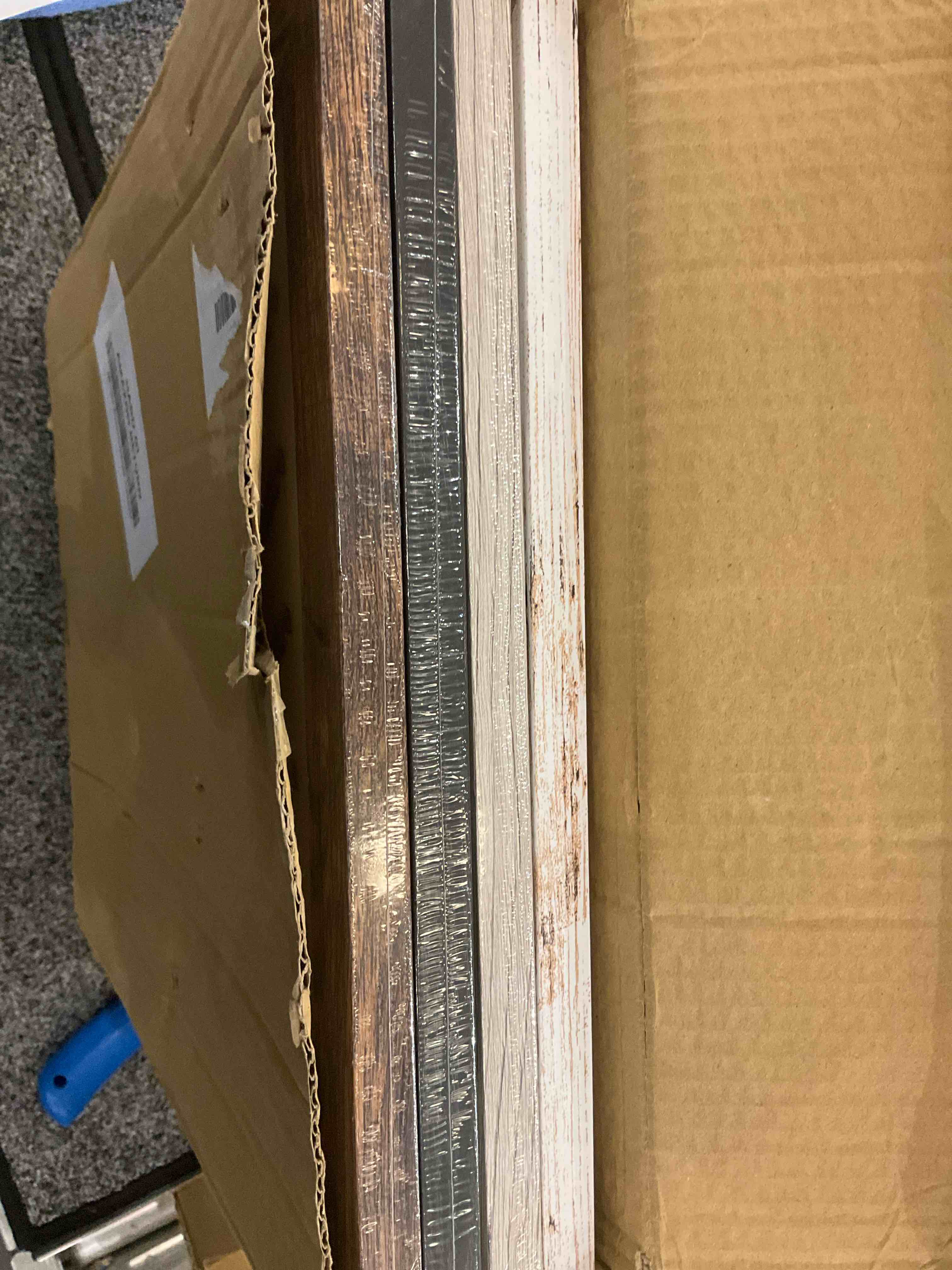 https://s3.amazonaws.com/lotting-images-prod/BargainHunt/EXS01025345_1707406001590.jpeg