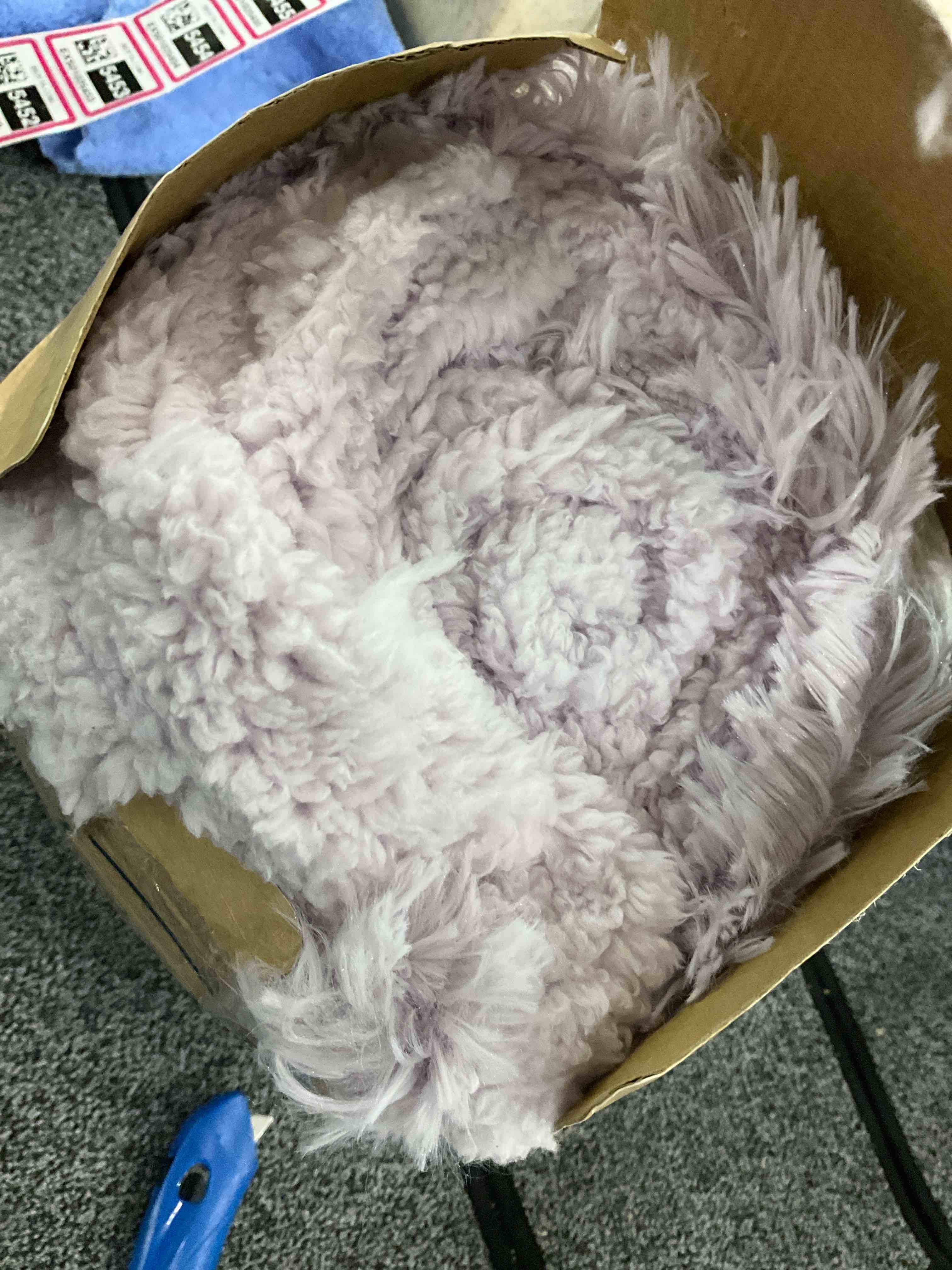 https://s3.amazonaws.com/lotting-images-prod/BargainHunt/EXS01025450_1707489964989.jpeg