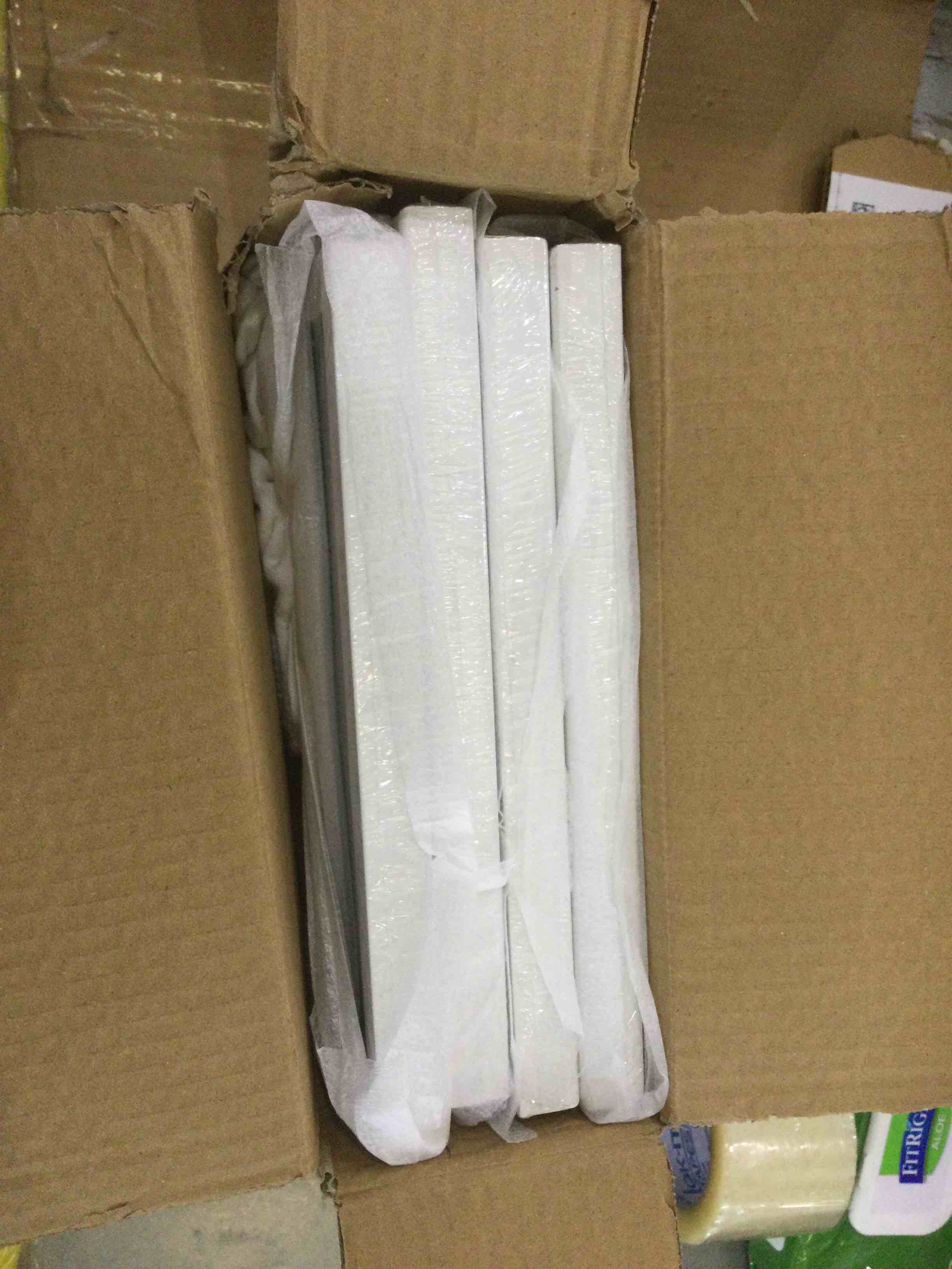 https://s3.amazonaws.com/lotting-images-prod/BargainHunt/EXS01025516_1707243968738.jpeg