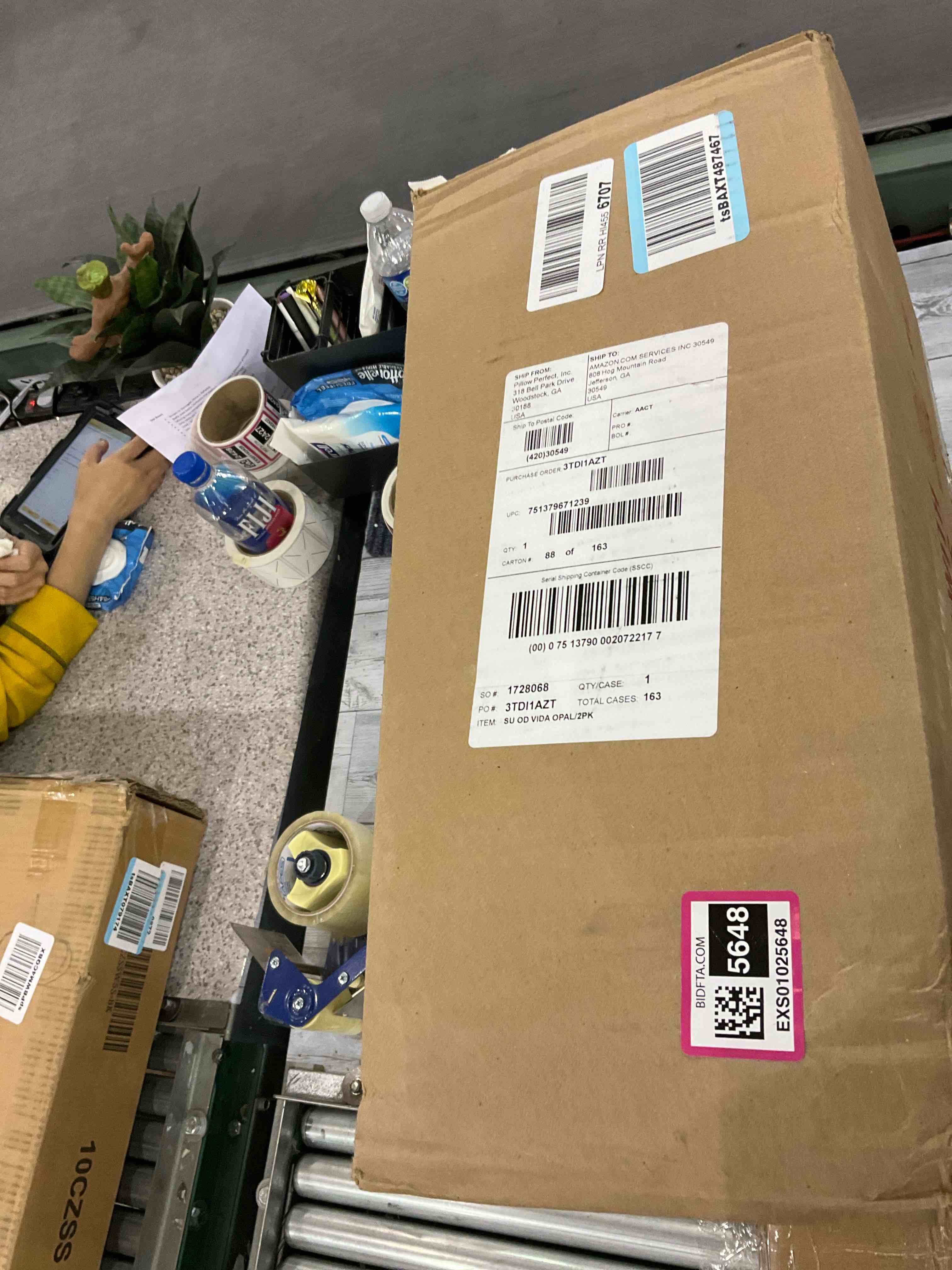 https://s3.amazonaws.com/lotting-images-prod/BargainHunt/EXS01025648_1707754745245.jpeg
