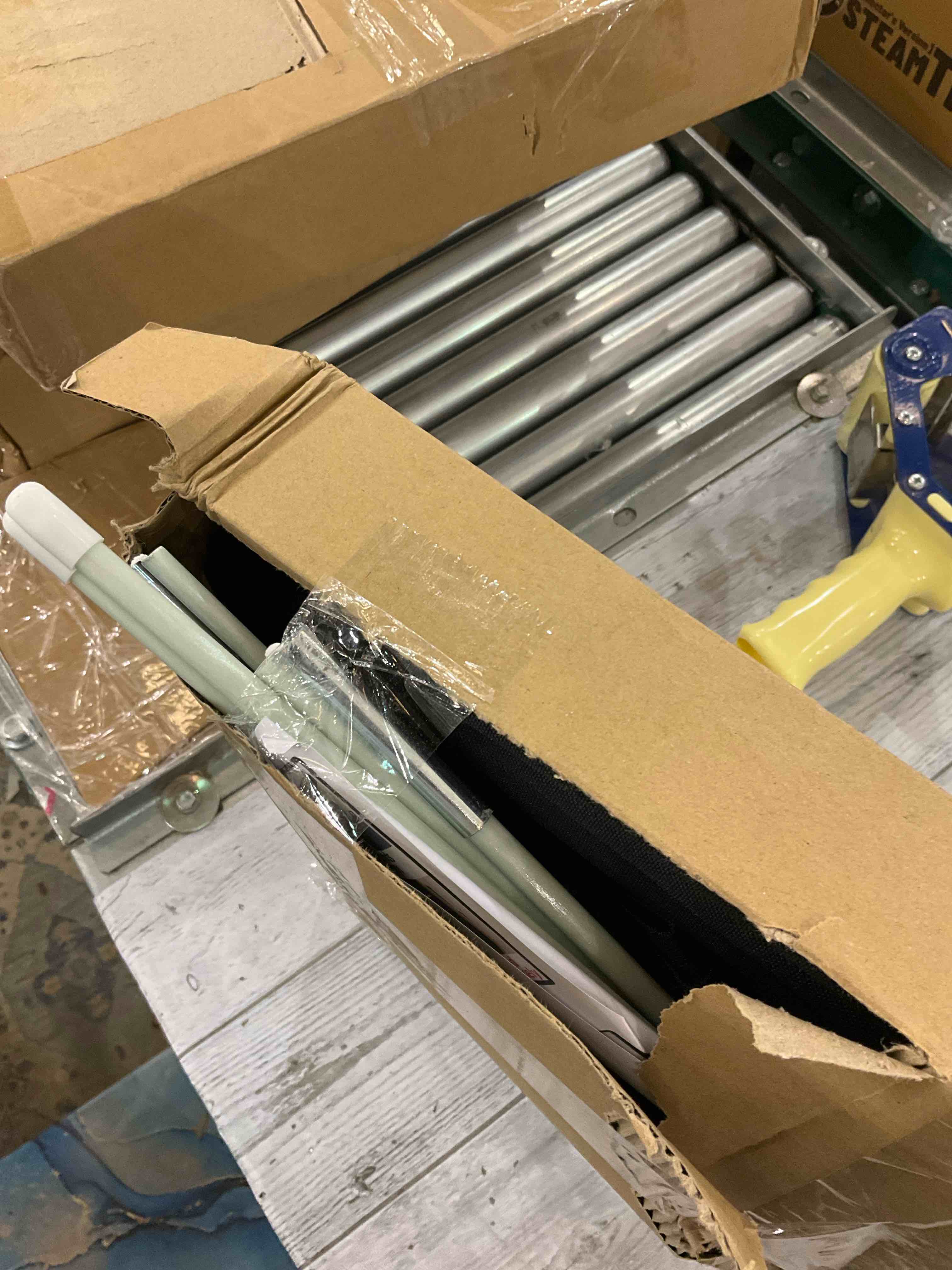 https://s3.amazonaws.com/lotting-images-prod/BargainHunt/EXS01025892_1707924611318.jpeg