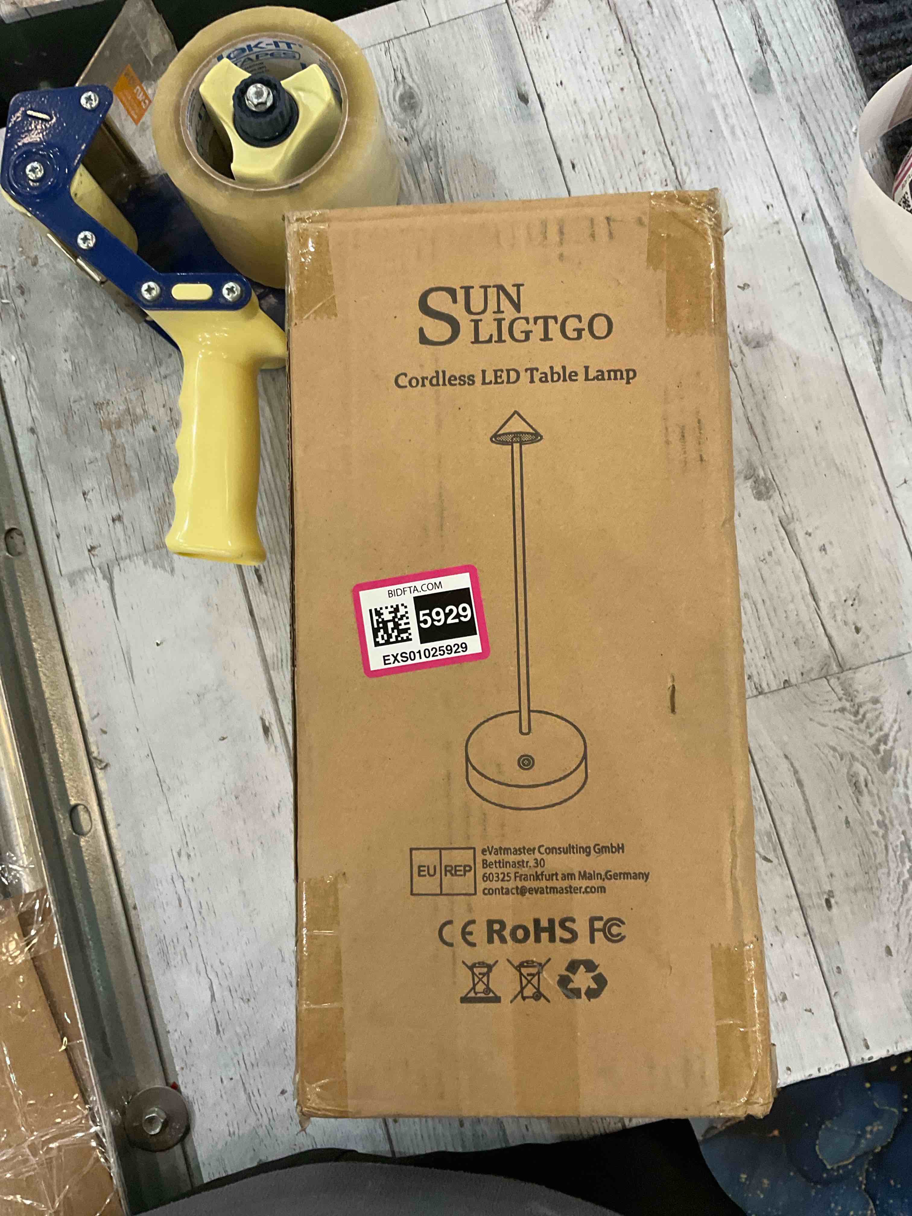 https://s3.amazonaws.com/lotting-images-prod/BargainHunt/EXS01025929_1707933988343.jpeg