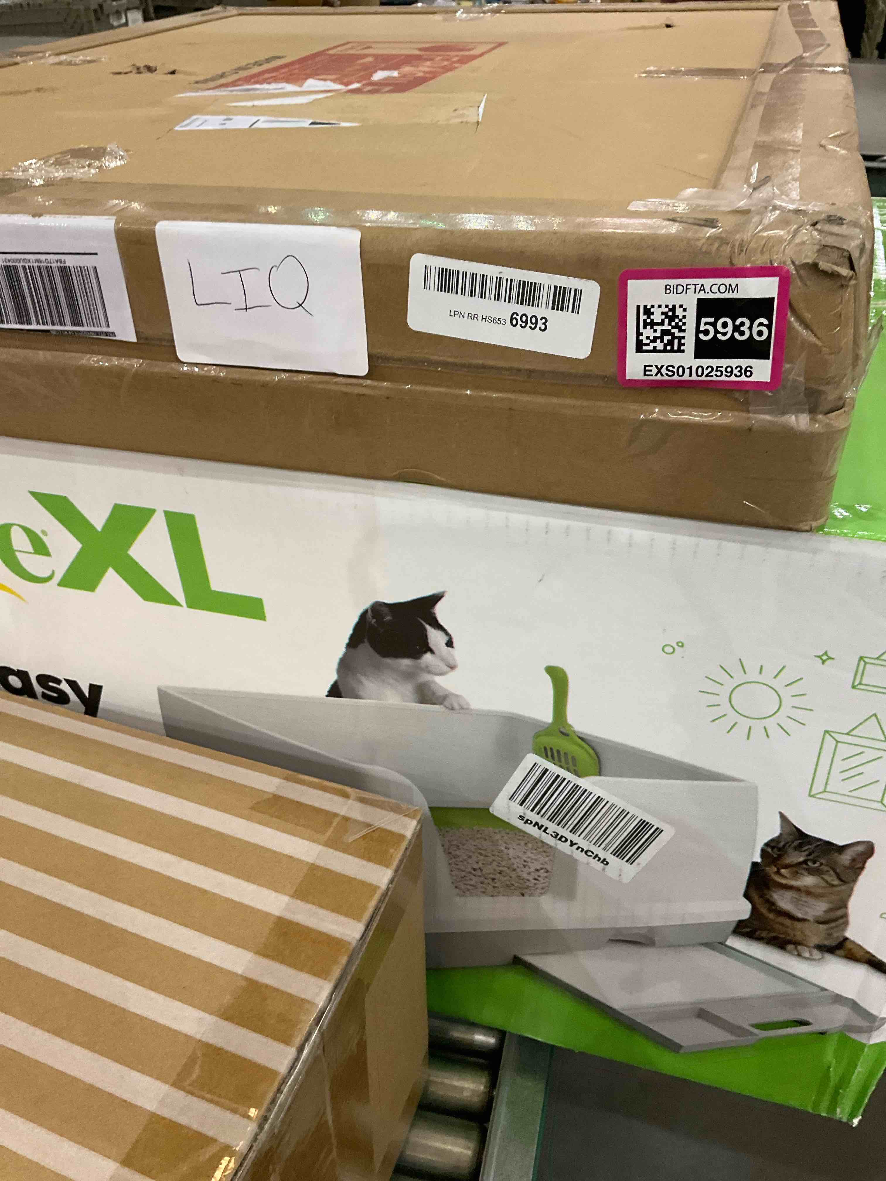 https://s3.amazonaws.com/lotting-images-prod/BargainHunt/EXS01025936_1707936196035.jpeg