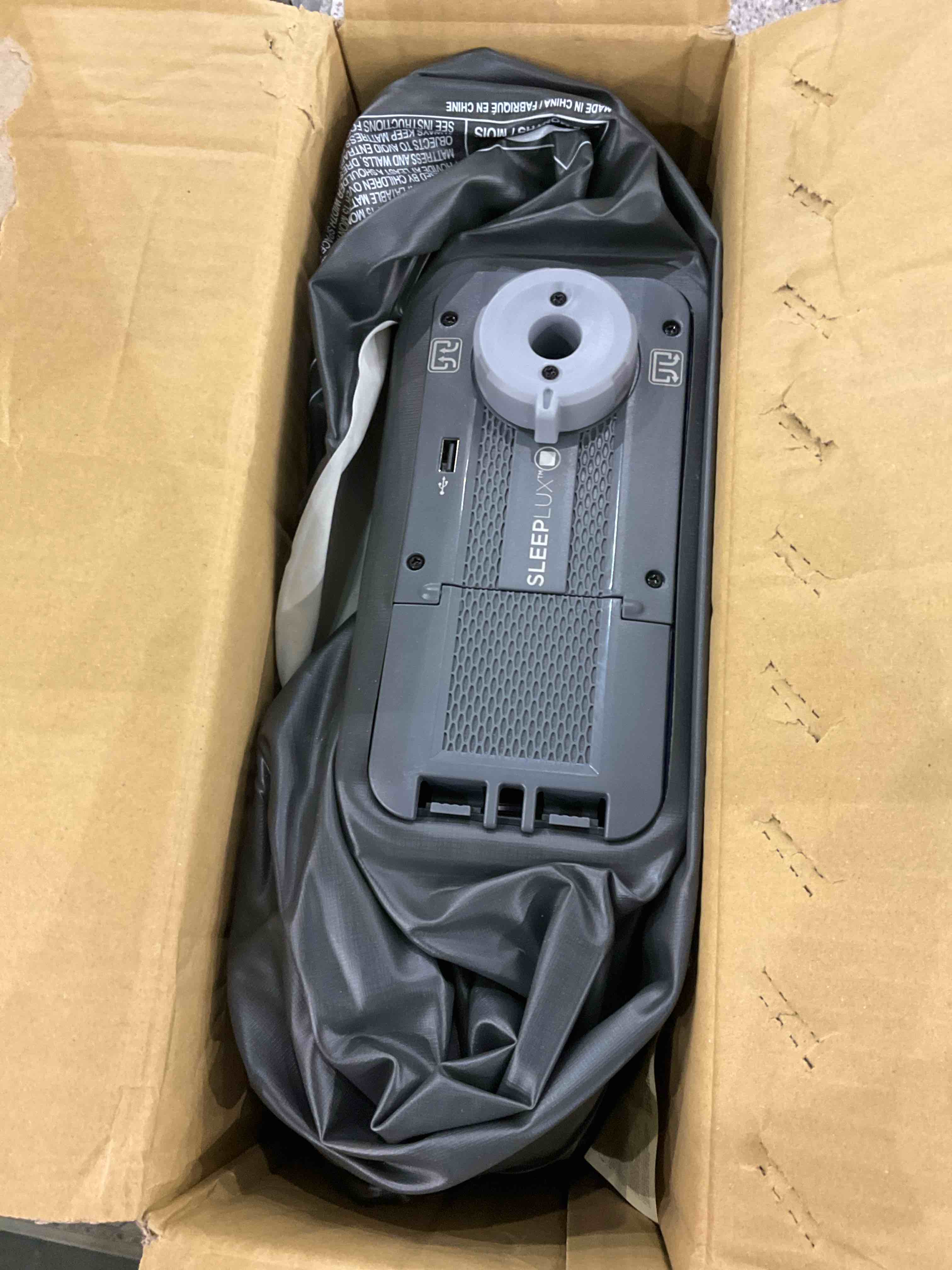 https://s3.amazonaws.com/lotting-images-prod/BargainHunt/EXS01025952_1707999750193.jpeg