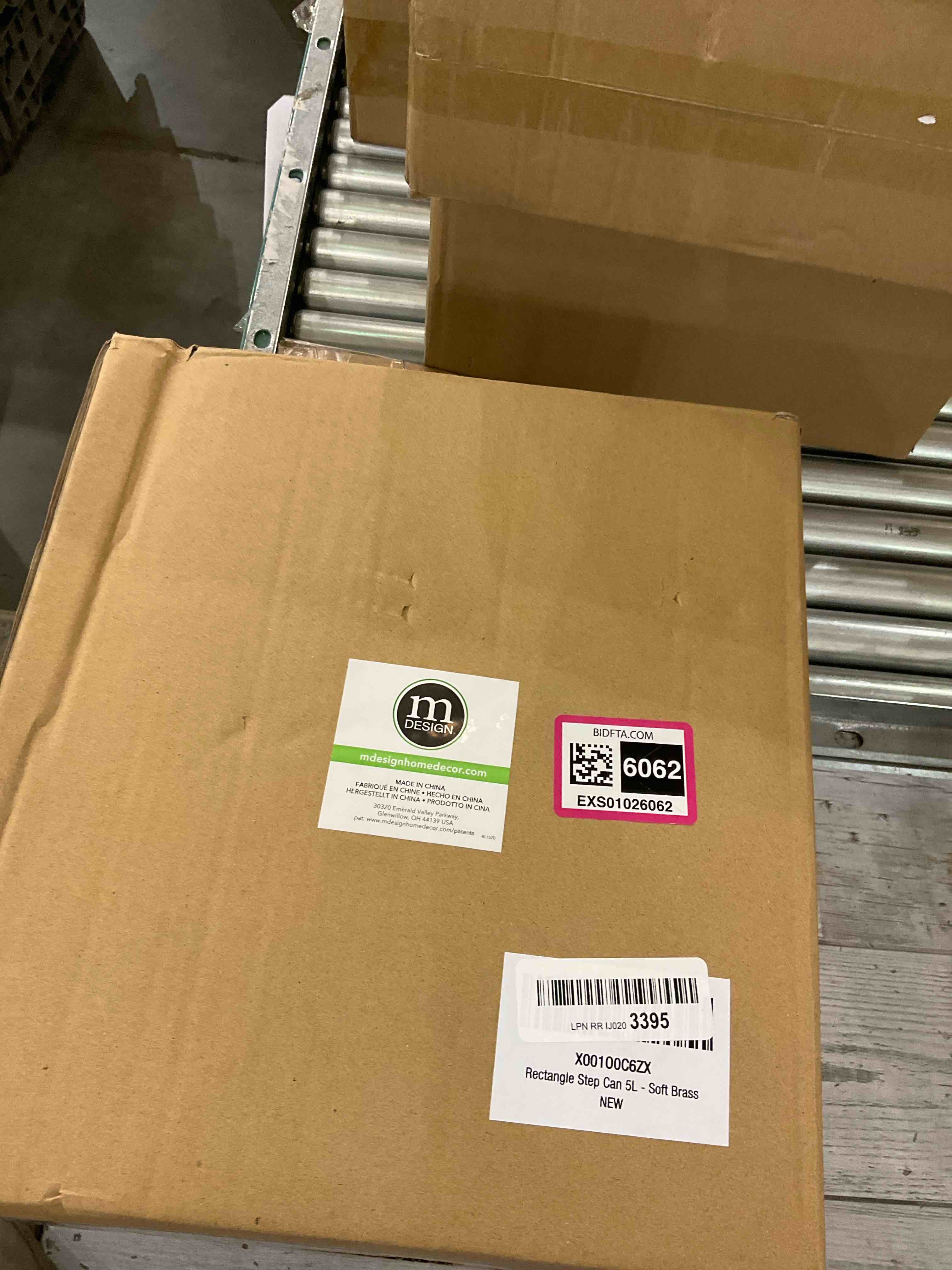 https://s3.amazonaws.com/lotting-images-prod/BargainHunt/EXS01026062_1709231384312.jpeg