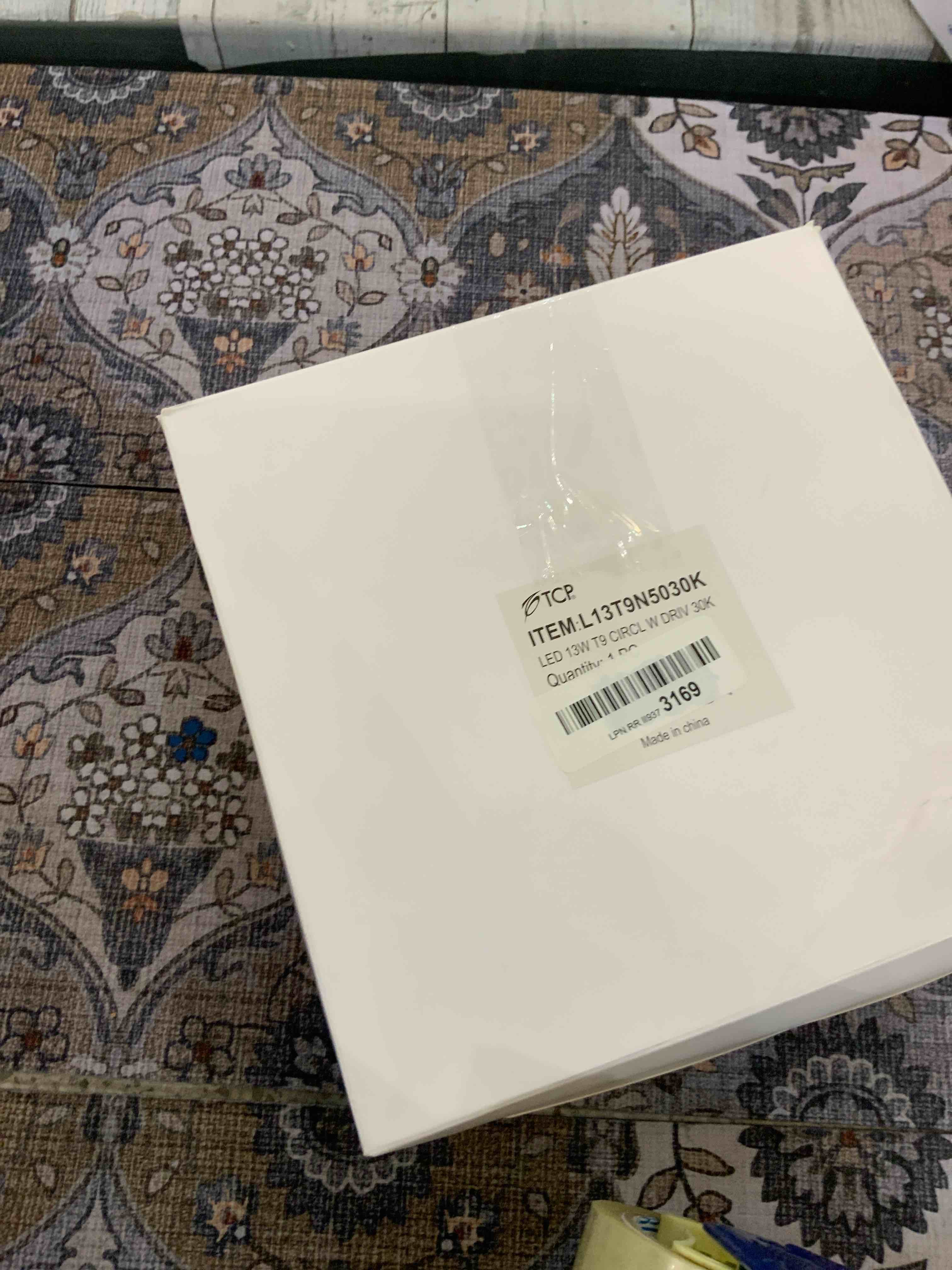 https://s3.amazonaws.com/lotting-images-prod/BargainHunt/EXS01026200_1711564721421.jpeg