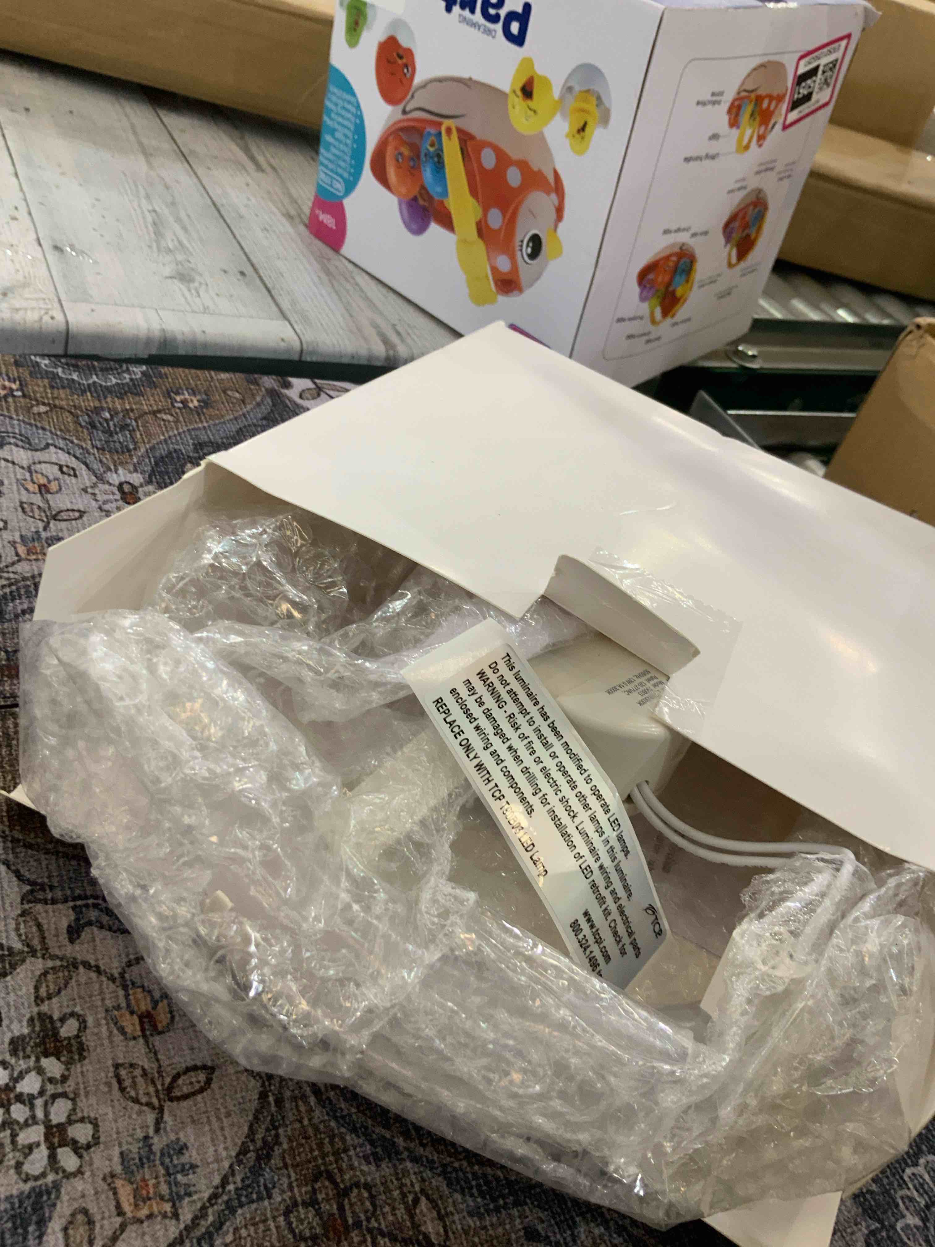 https://s3.amazonaws.com/lotting-images-prod/BargainHunt/EXS01026200_1711564735227.jpeg