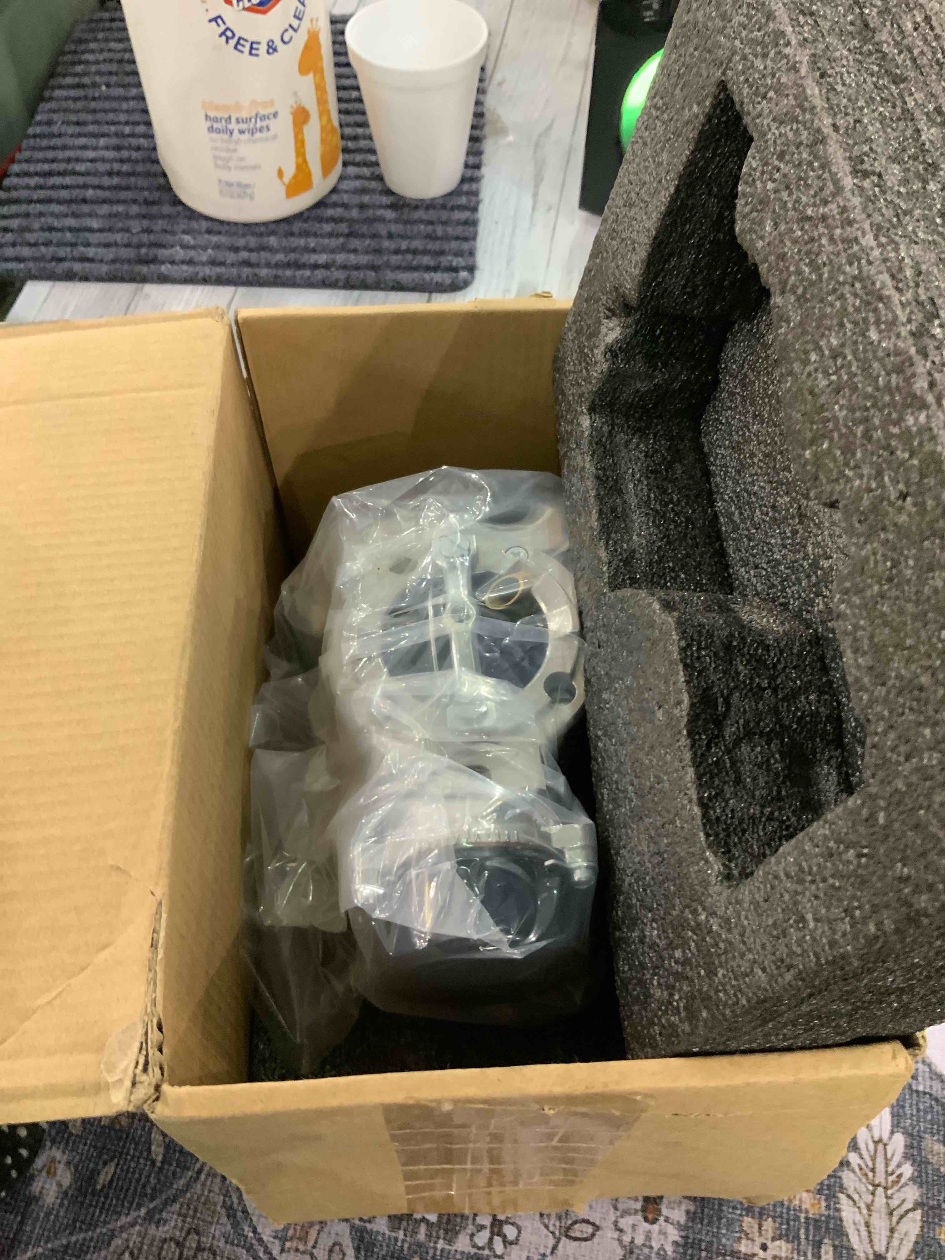 https://s3.amazonaws.com/lotting-images-prod/BargainHunt/EXS01026287_1711630321790.jpeg