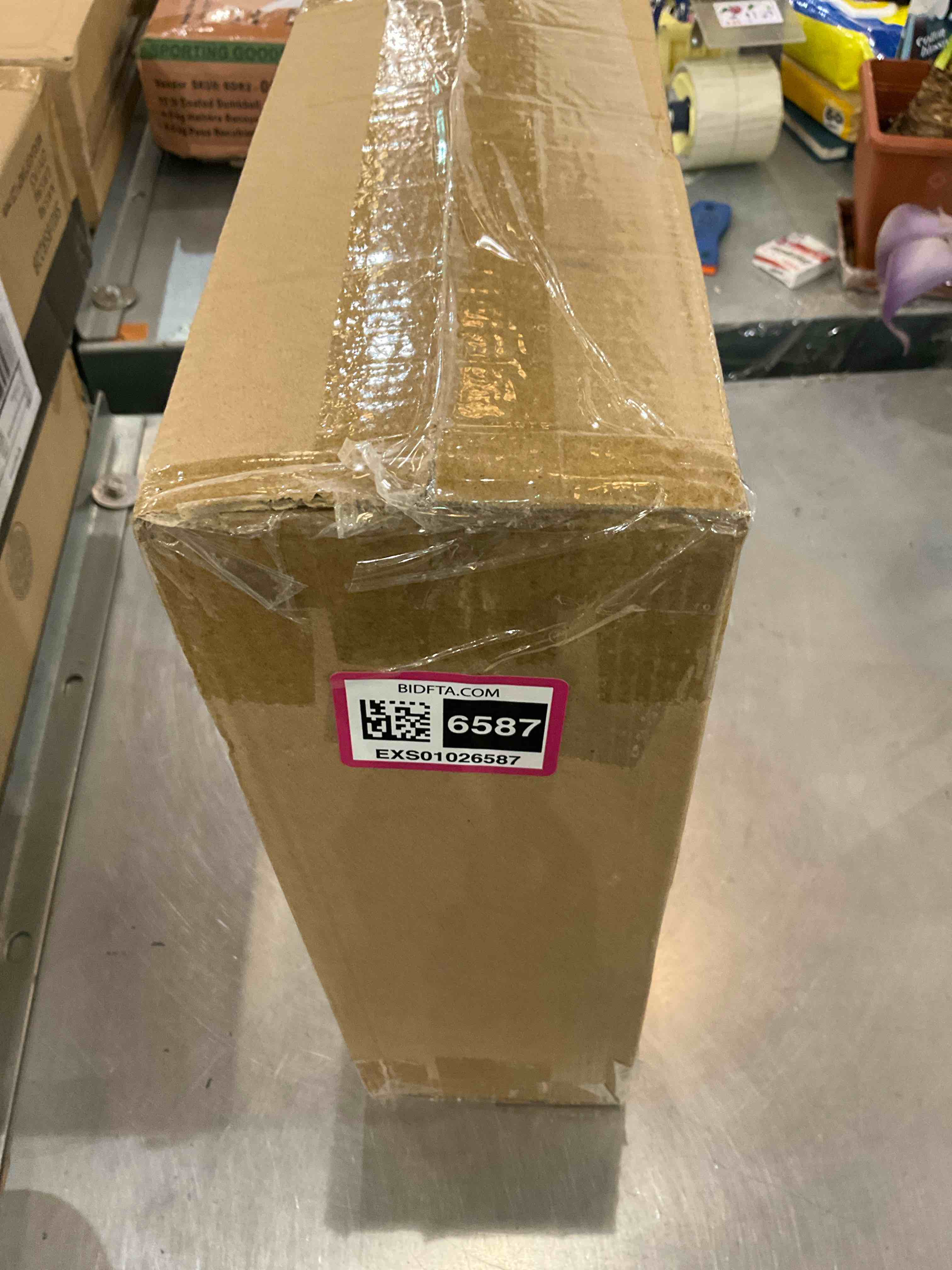 https://s3.amazonaws.com/lotting-images-prod/BargainHunt/EXS01026587_1707323674126.jpeg