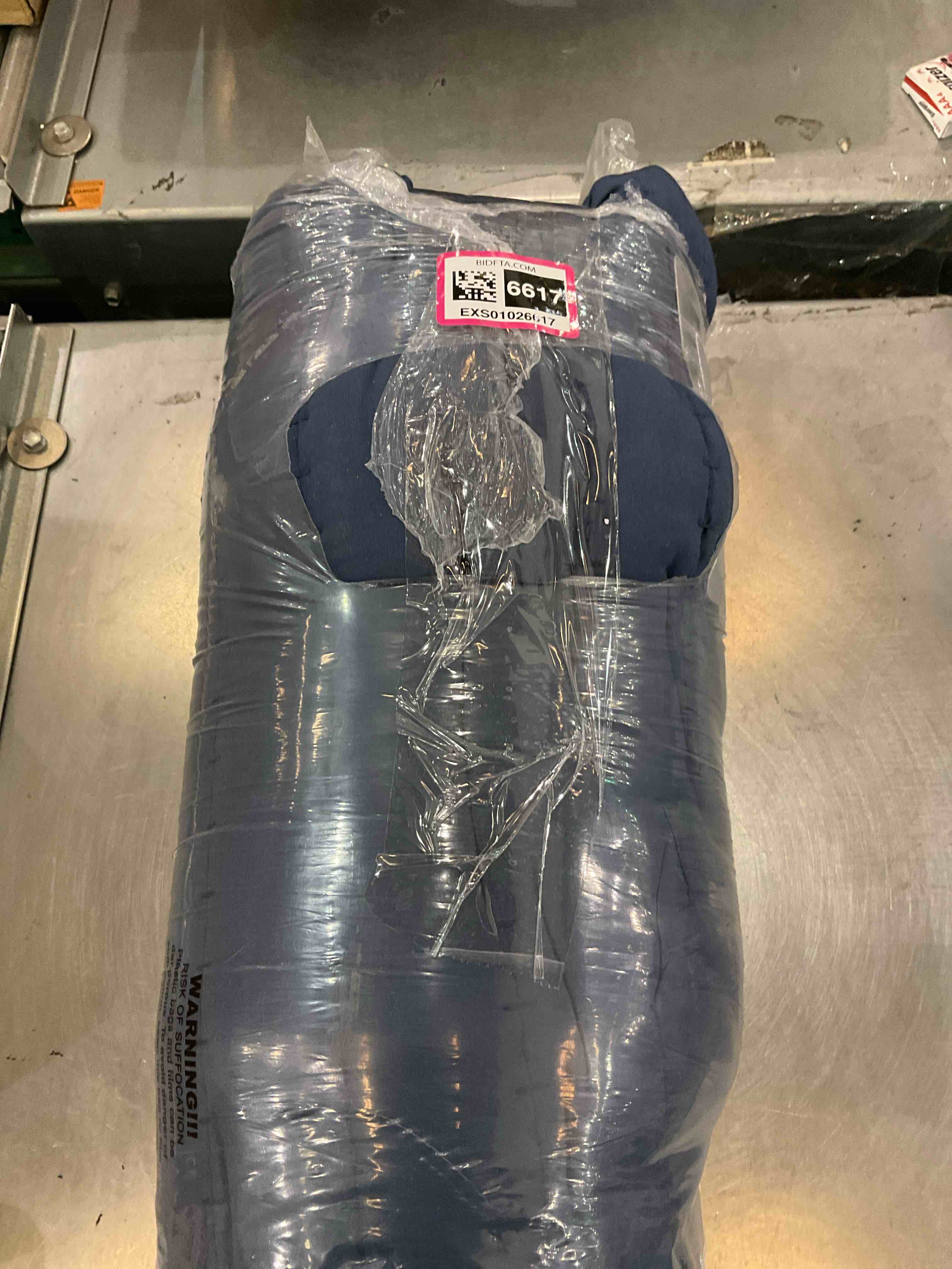 https://s3.amazonaws.com/lotting-images-prod/BargainHunt/EXS01026617_1707328651925.jpeg