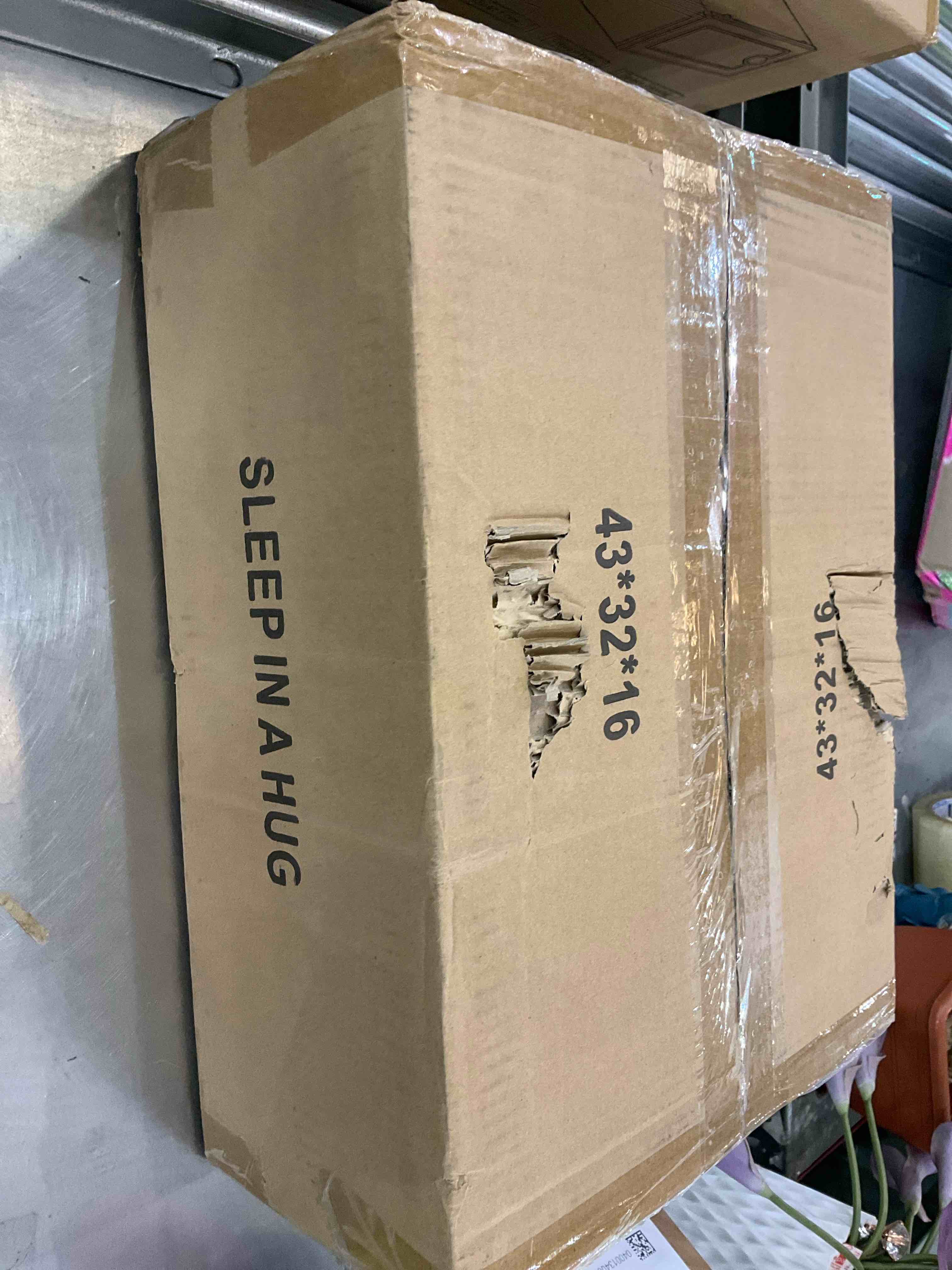 https://s3.amazonaws.com/lotting-images-prod/BargainHunt/EXS01026787_1707405839588.jpeg