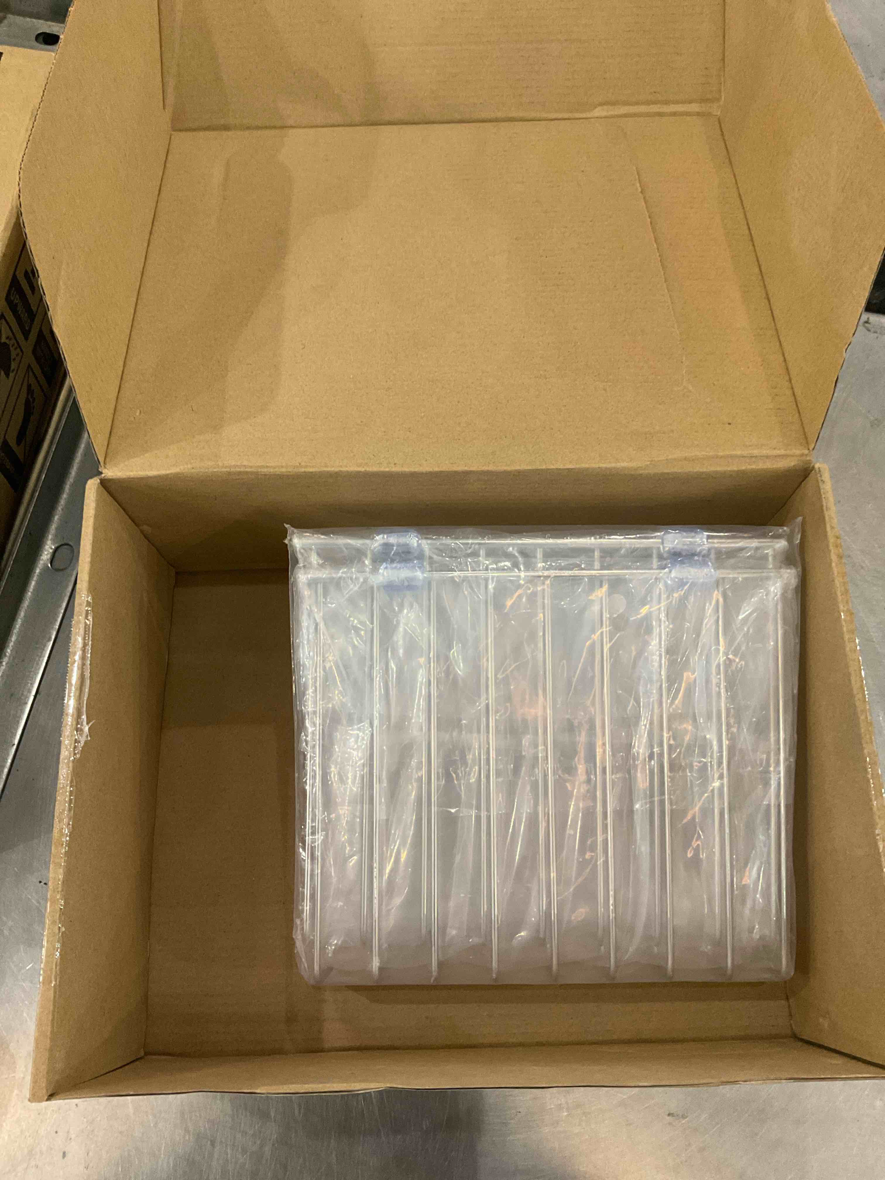 https://s3.amazonaws.com/lotting-images-prod/BargainHunt/EXS01026789_1707406004336.jpeg