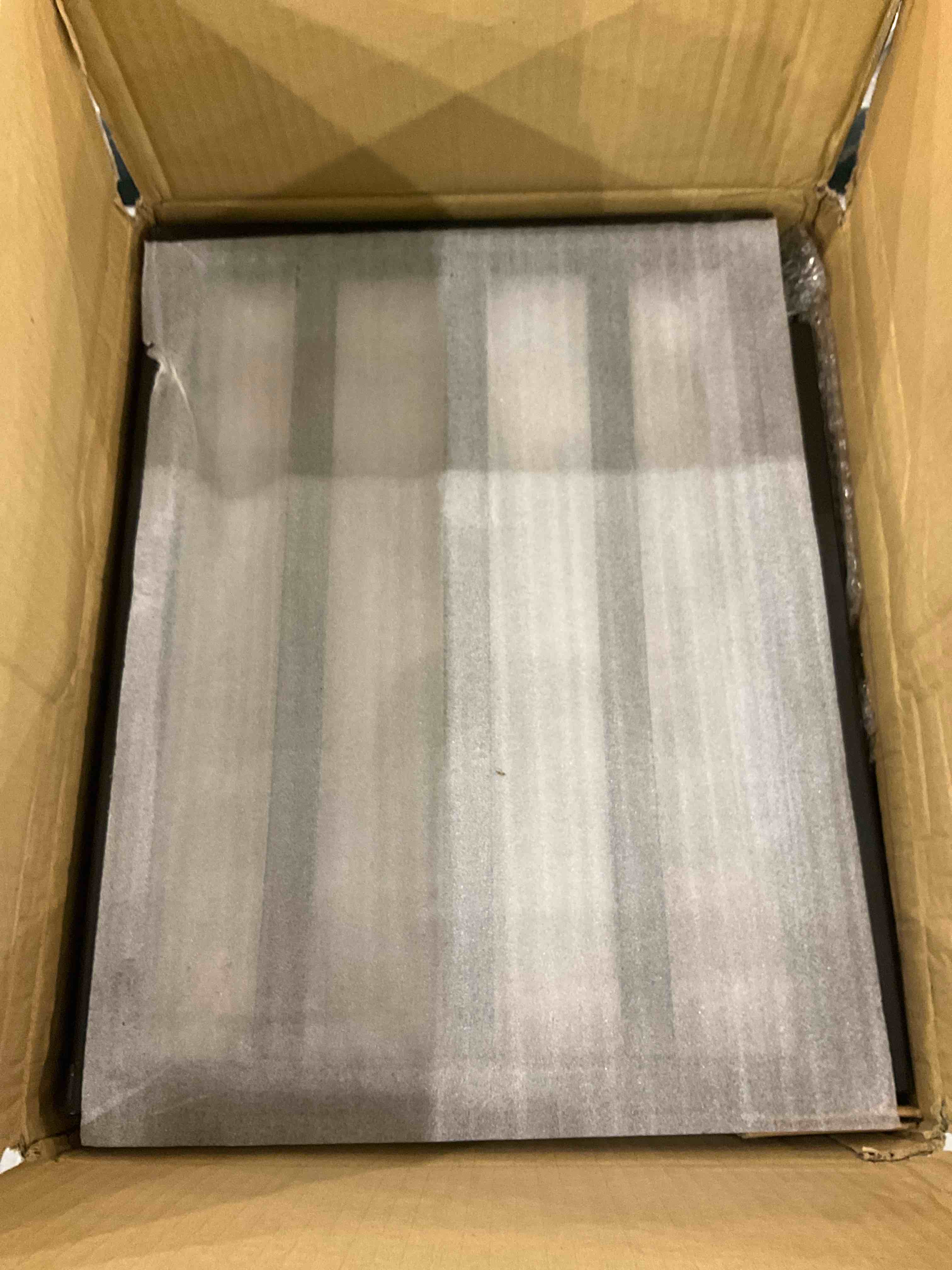 https://s3.amazonaws.com/lotting-images-prod/BargainHunt/EXS01026901_1707490102158.jpeg