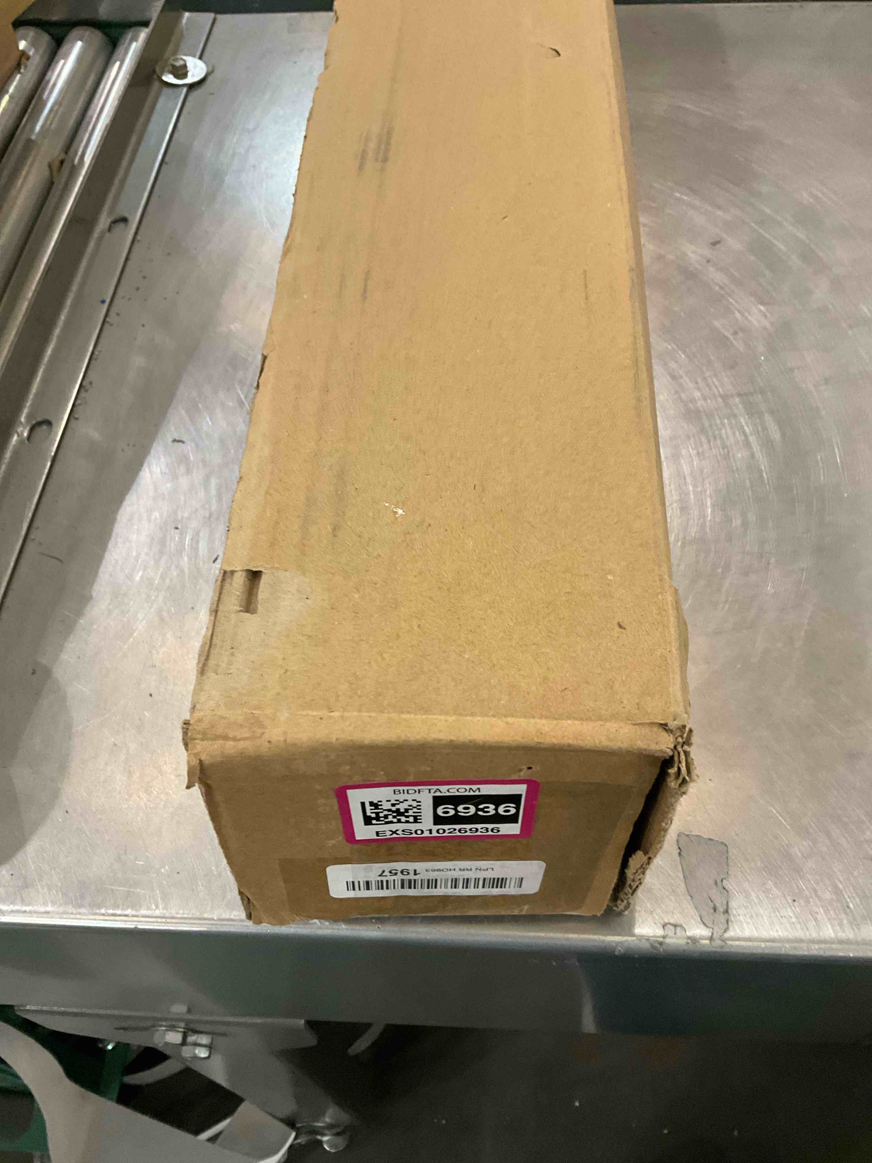 https://s3.amazonaws.com/lotting-images-prod/BargainHunt/EXS01026936_1707493102915.jpeg
