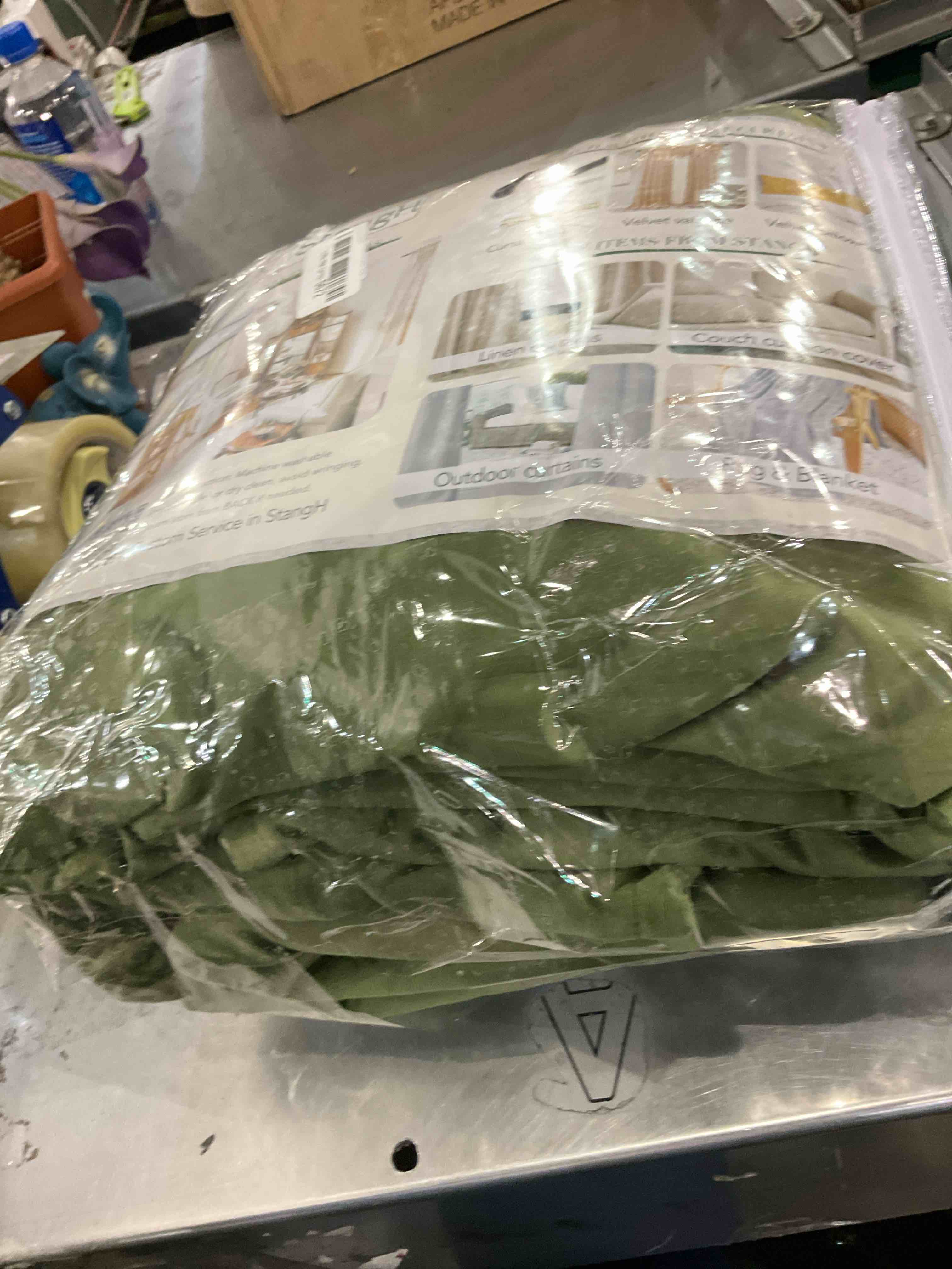https://s3.amazonaws.com/lotting-images-prod/BargainHunt/EXS01027255_1707485355919.jpeg