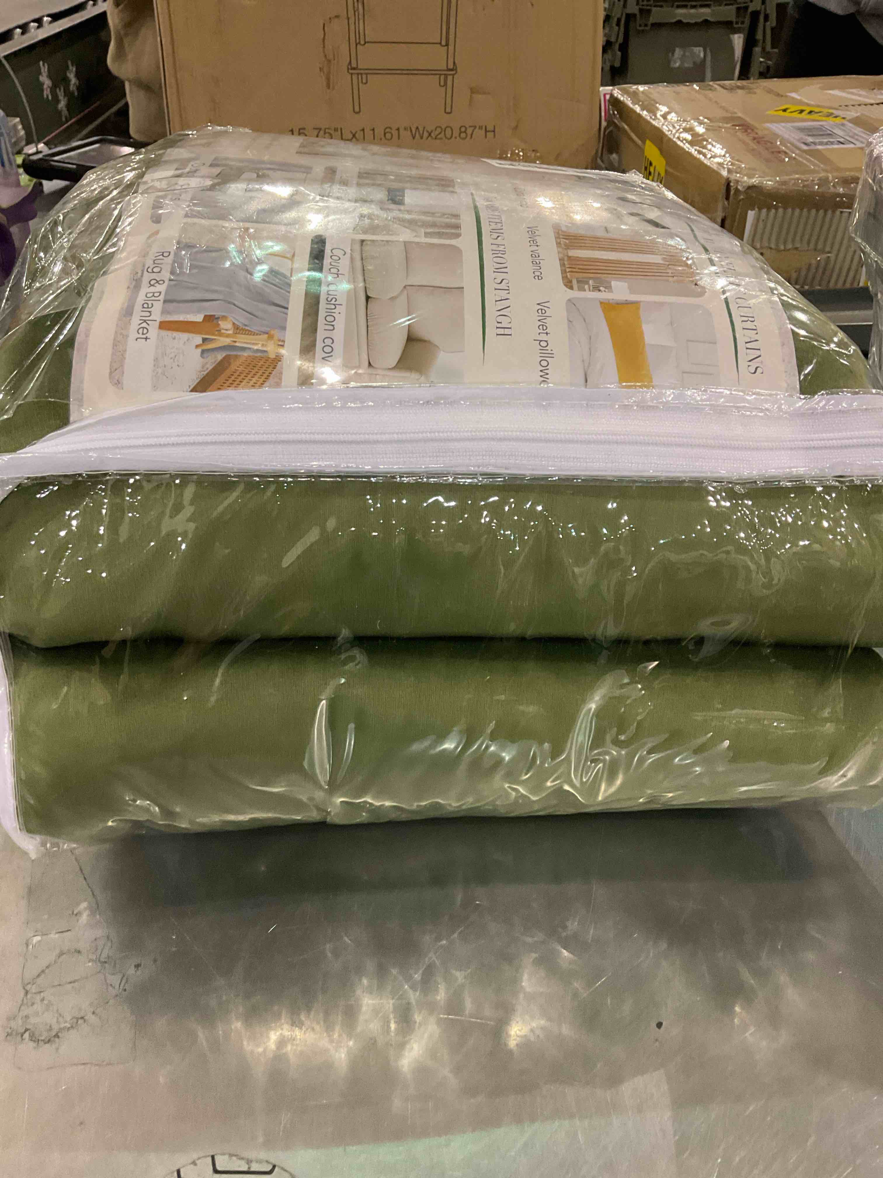 https://s3.amazonaws.com/lotting-images-prod/BargainHunt/EXS01027255_1707485359495.jpeg