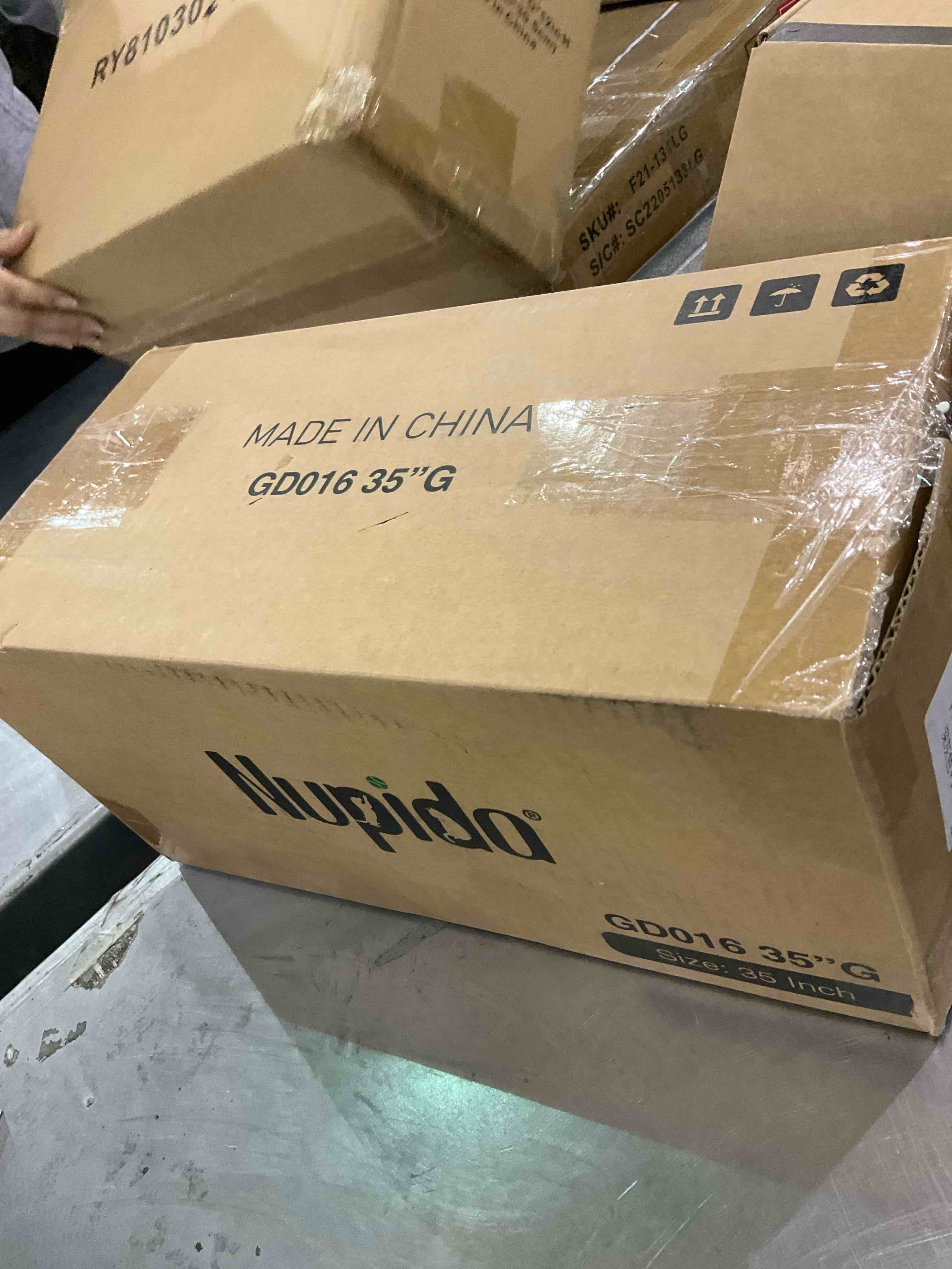 https://s3.amazonaws.com/lotting-images-prod/BargainHunt/EXS01027269_1707489886879.jpeg
