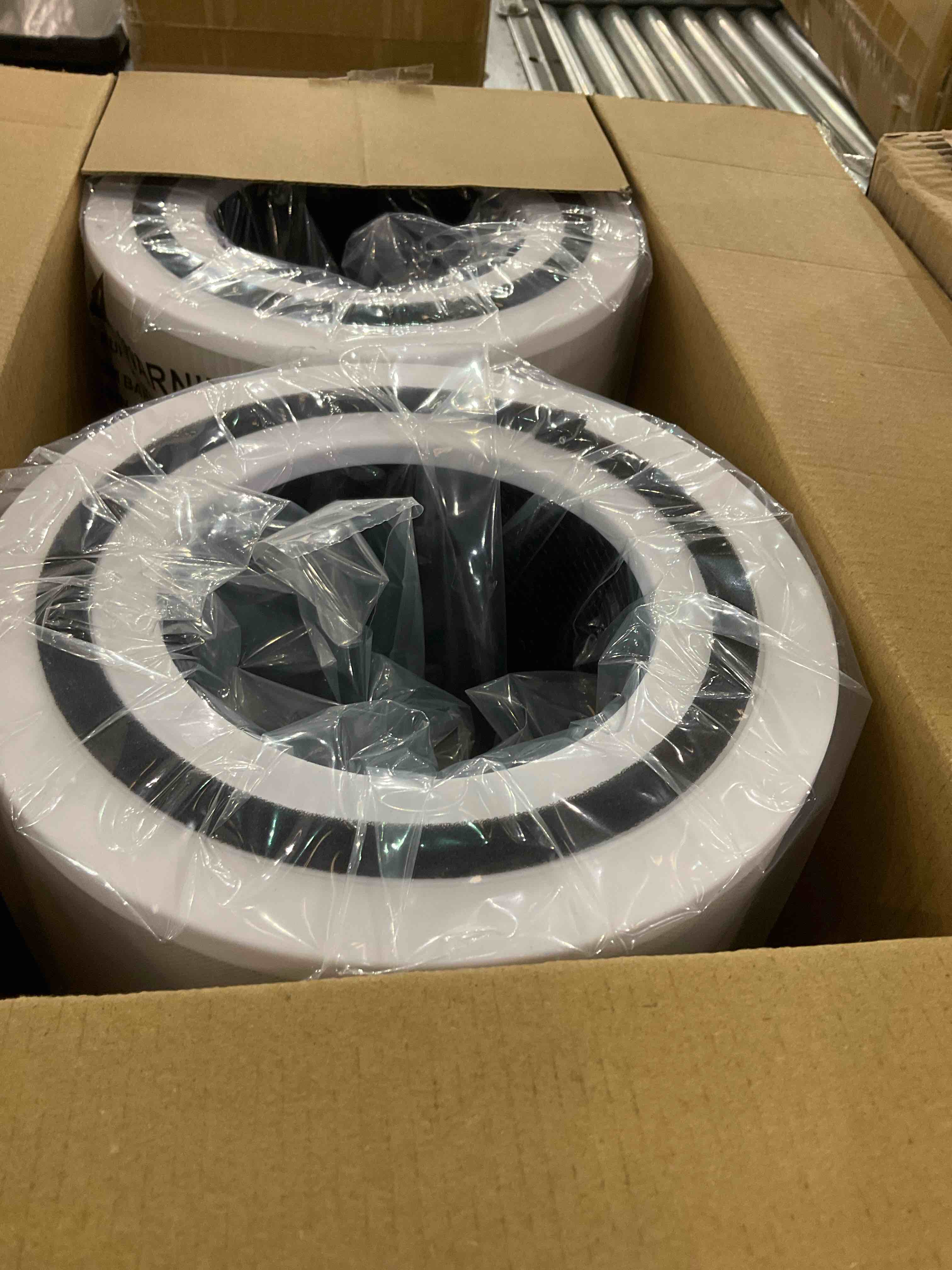 https://s3.amazonaws.com/lotting-images-prod/BargainHunt/EXS01027337_1707497732021.jpeg