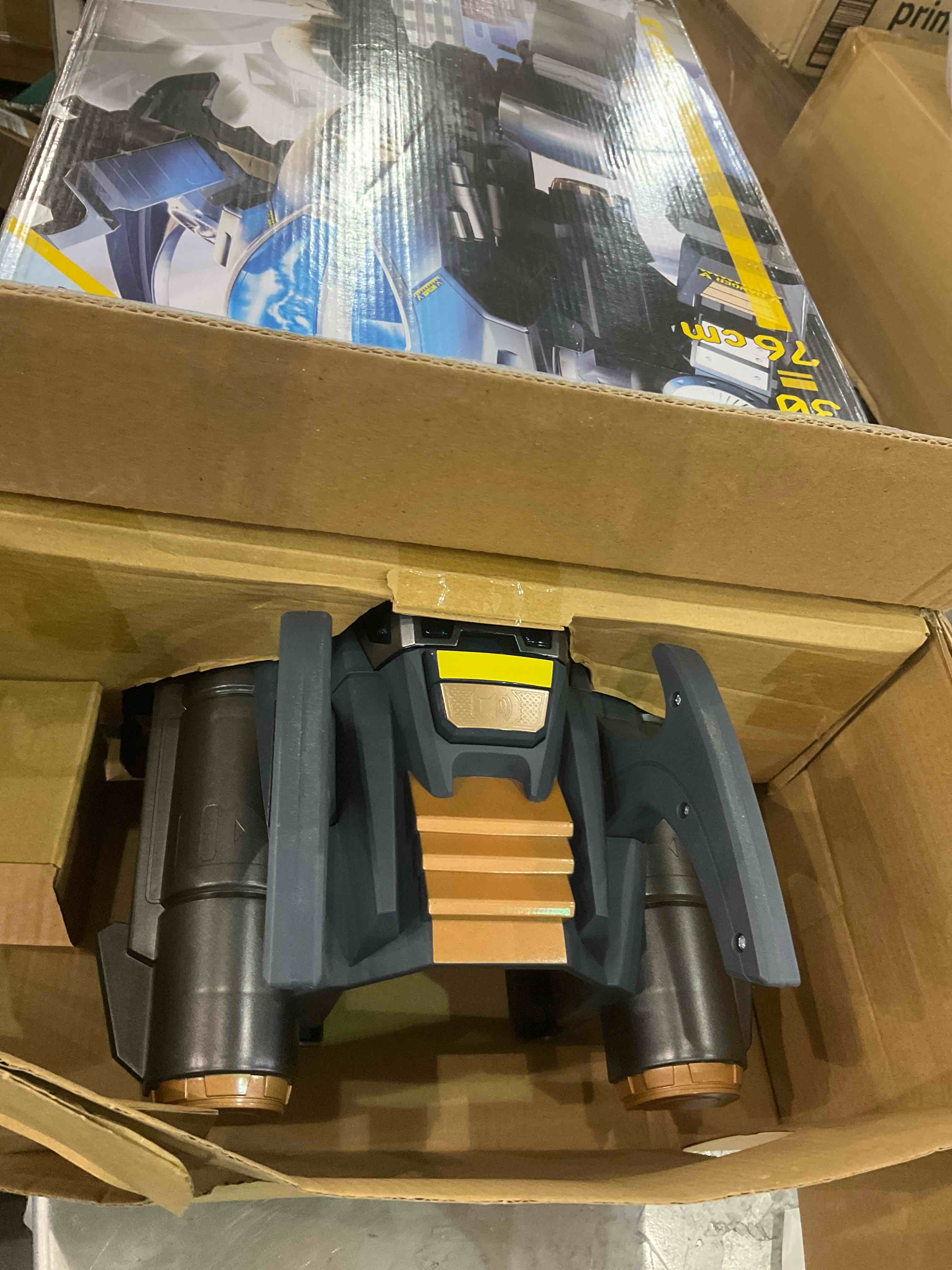 https://s3.amazonaws.com/lotting-images-prod/BargainHunt/EXS01028037_1708692367859.jpeg