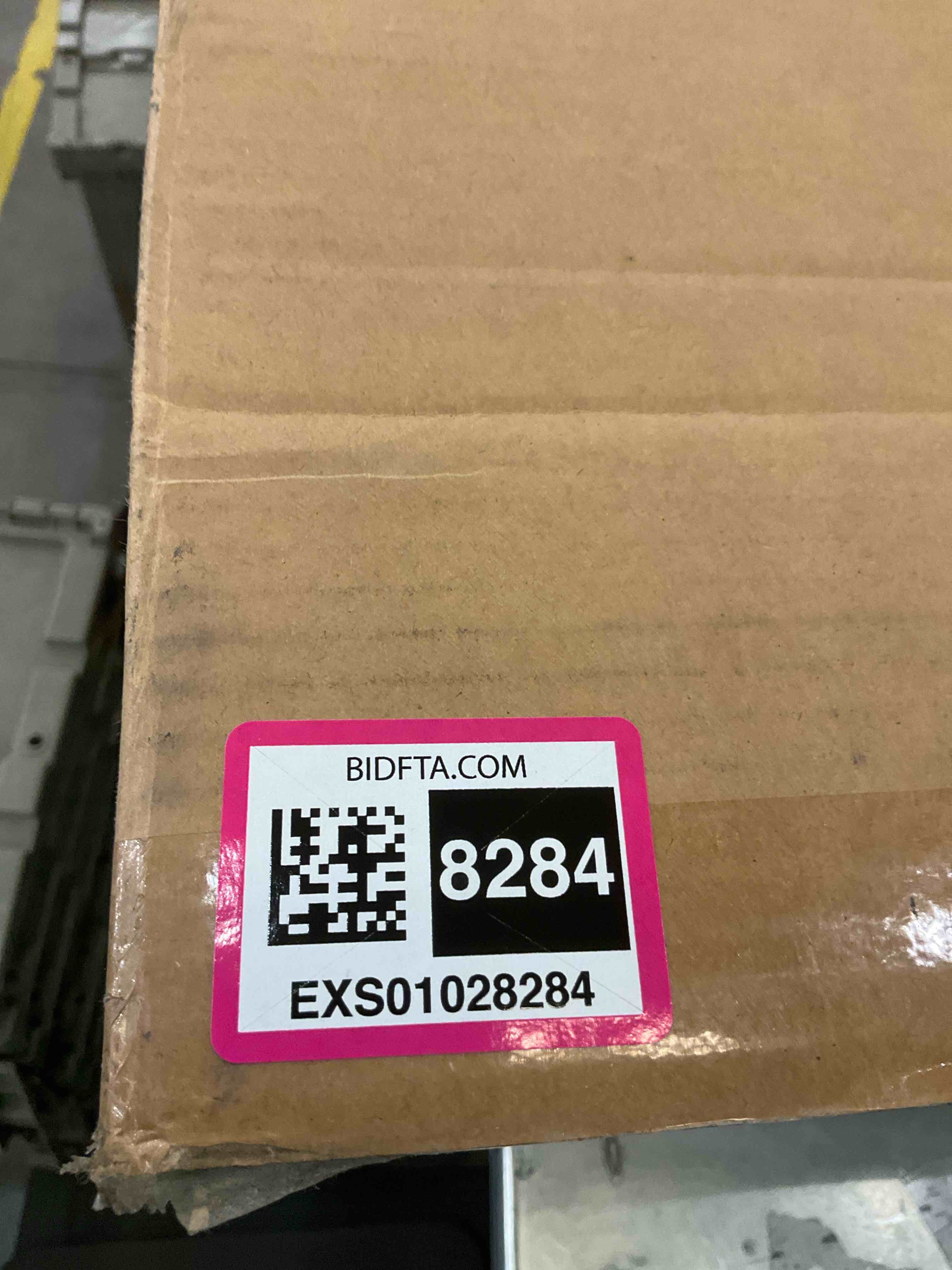 https://s3.amazonaws.com/lotting-images-prod/BargainHunt/EXS01028284_1709144953108.jpeg