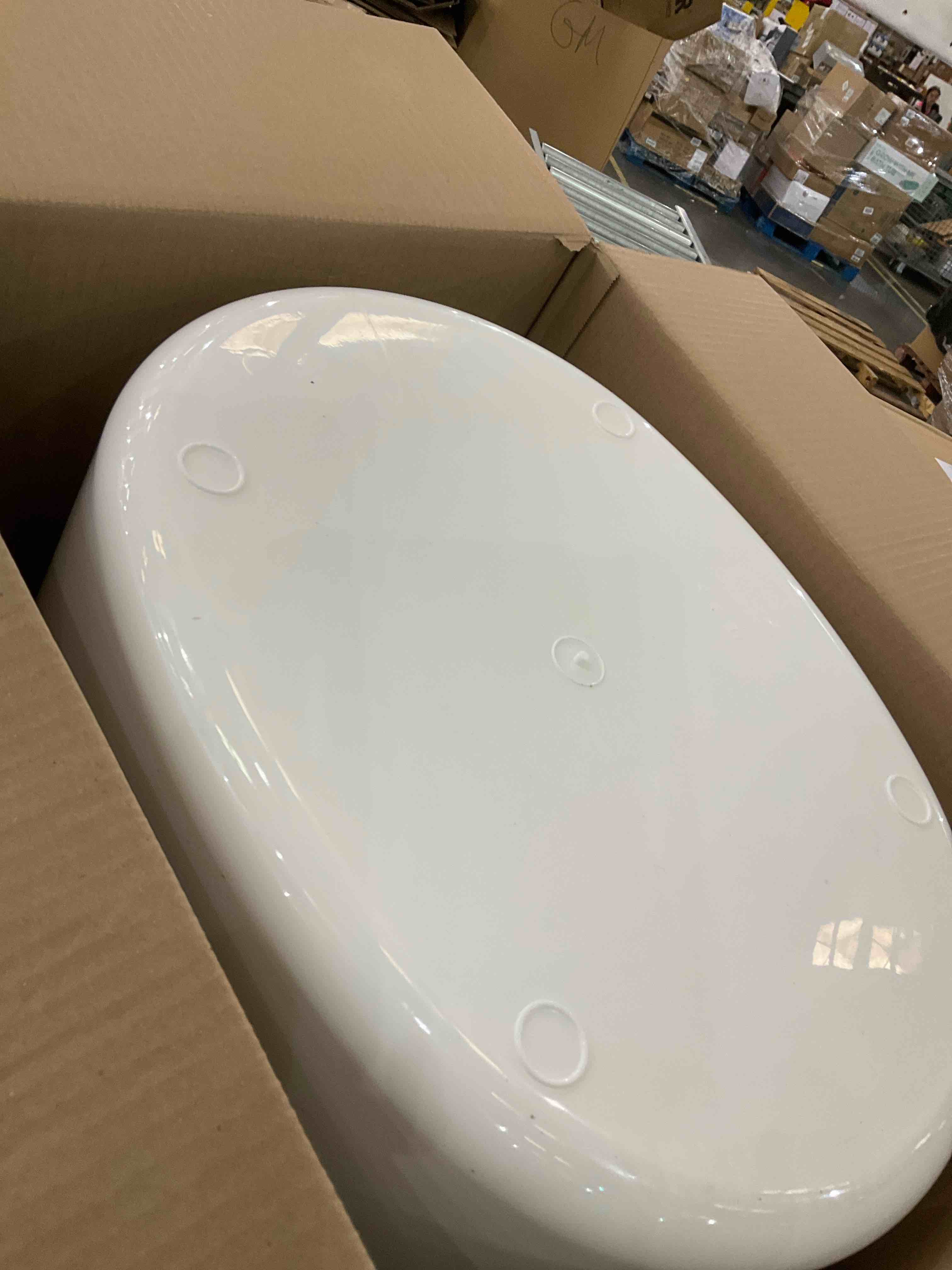 https://s3.amazonaws.com/lotting-images-prod/BargainHunt/EXS01028287_1709145345256.jpeg