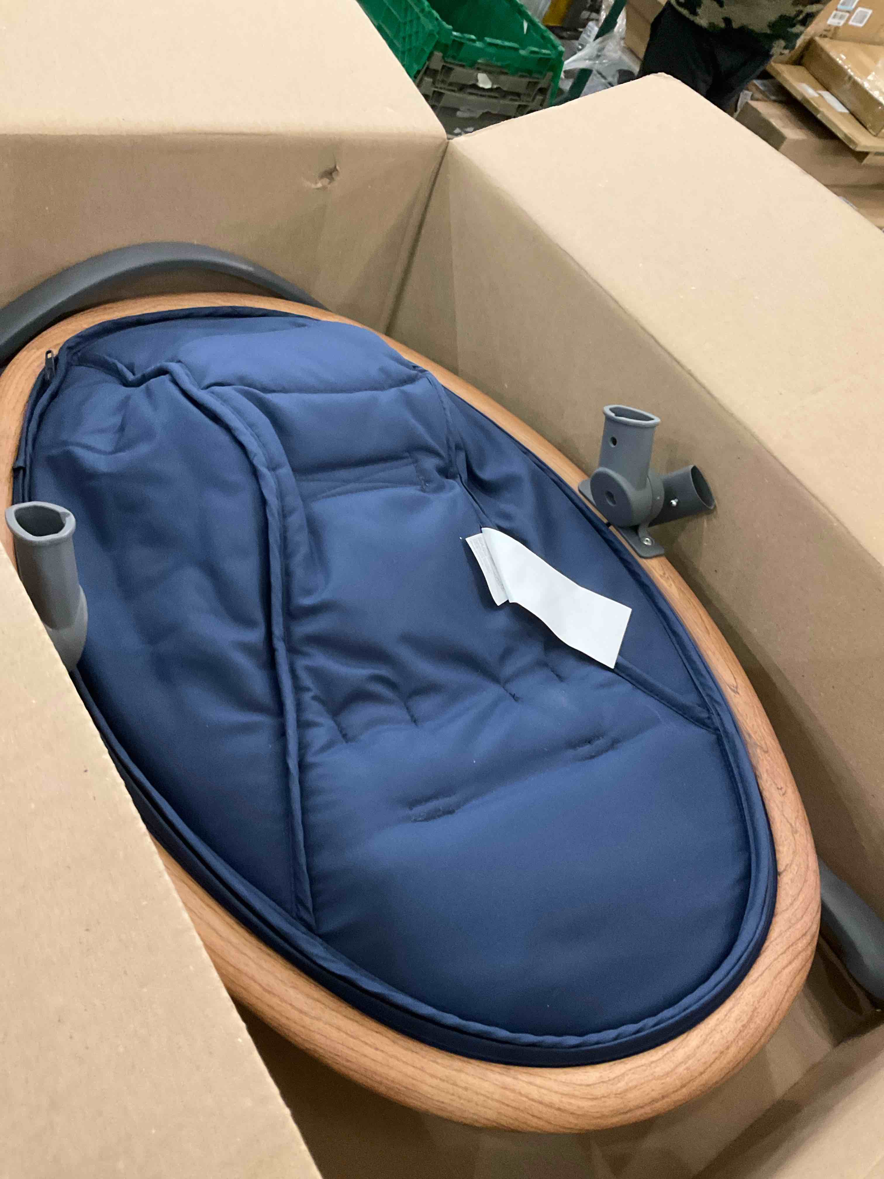 https://s3.amazonaws.com/lotting-images-prod/BargainHunt/EXS01028291_1709146140665.jpeg