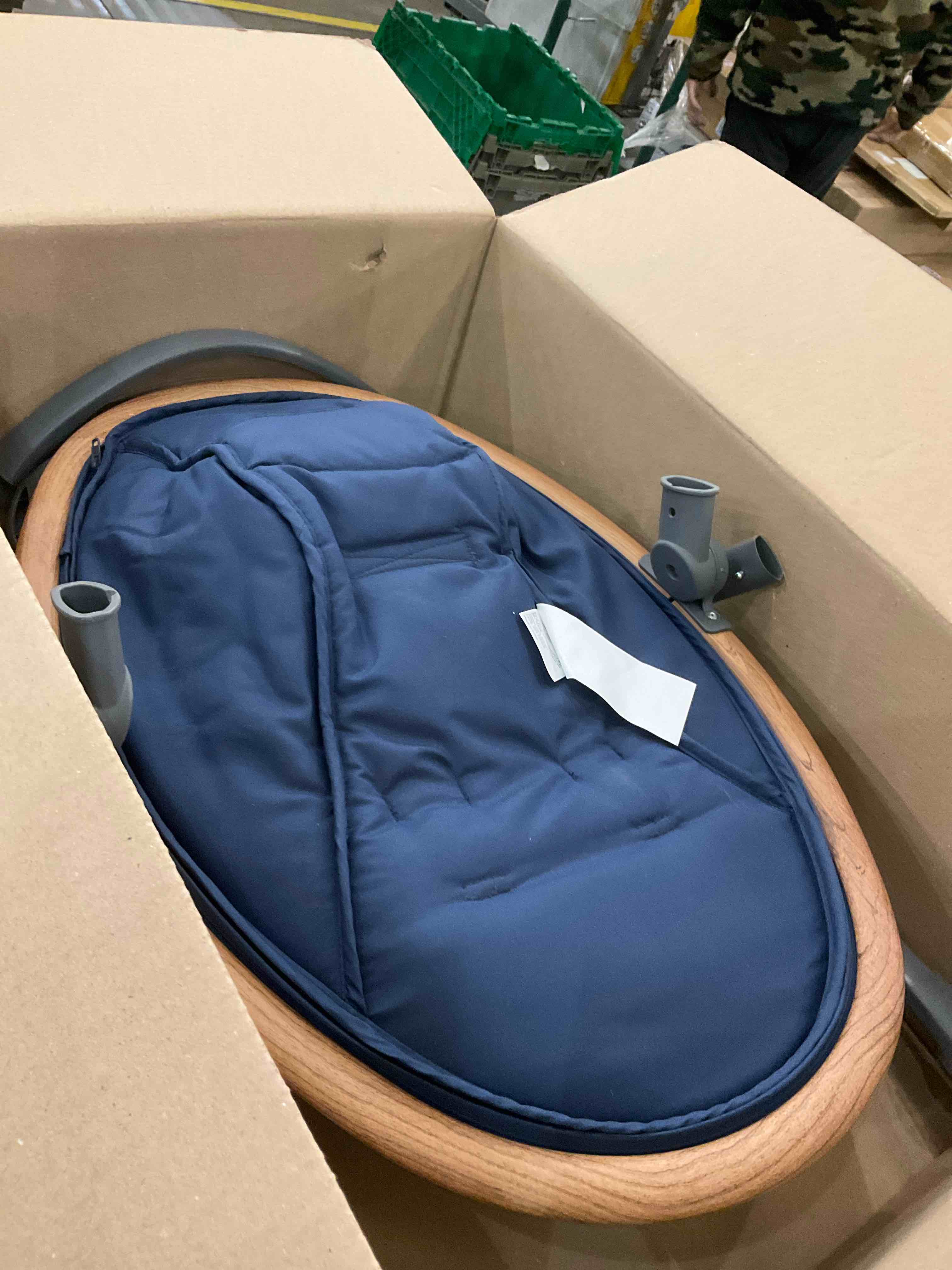 https://s3.amazonaws.com/lotting-images-prod/BargainHunt/EXS01028291_1709146142503.jpeg