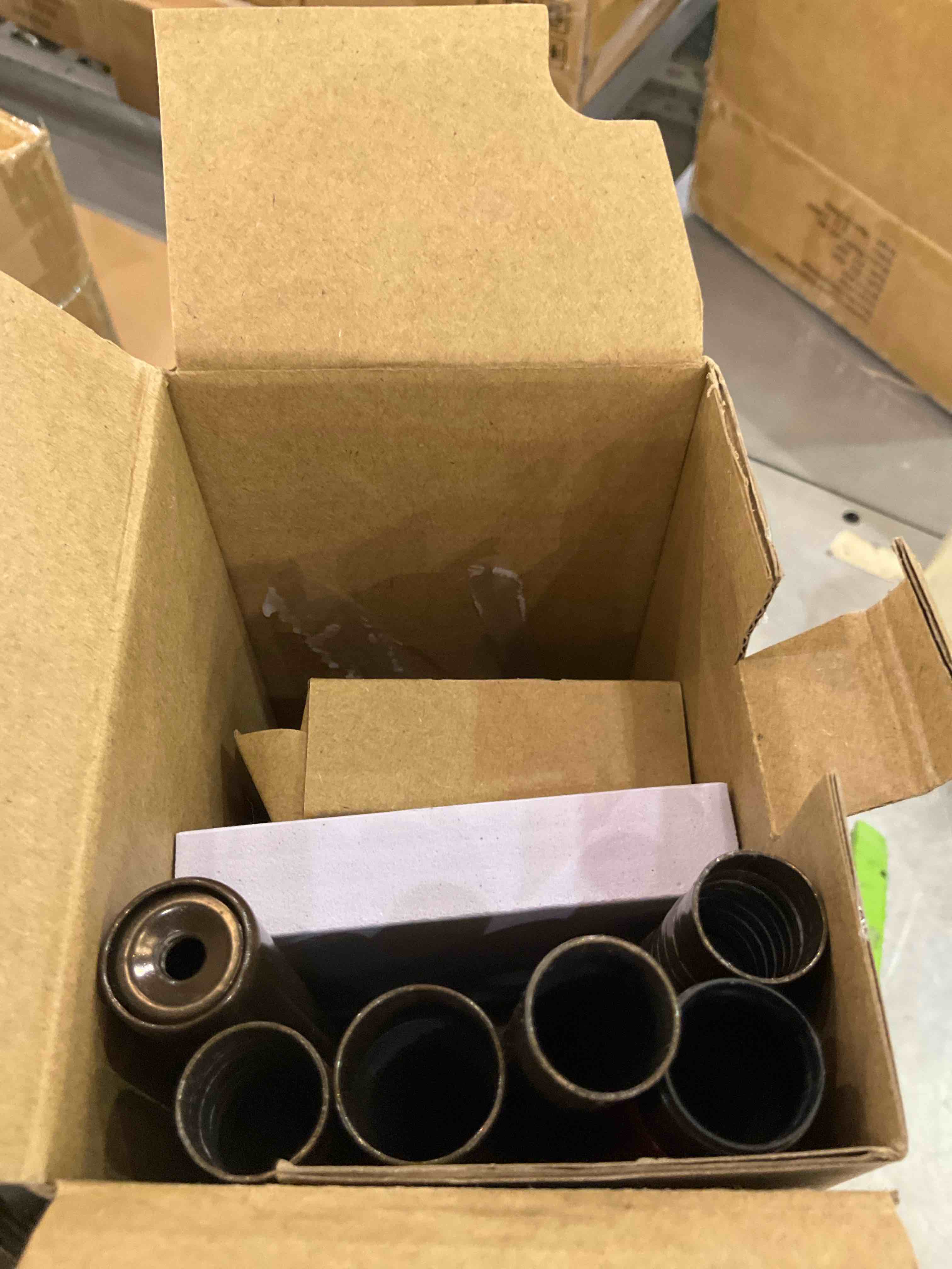 https://s3.amazonaws.com/lotting-images-prod/BargainHunt/EXS01028420_1709229861916.jpeg