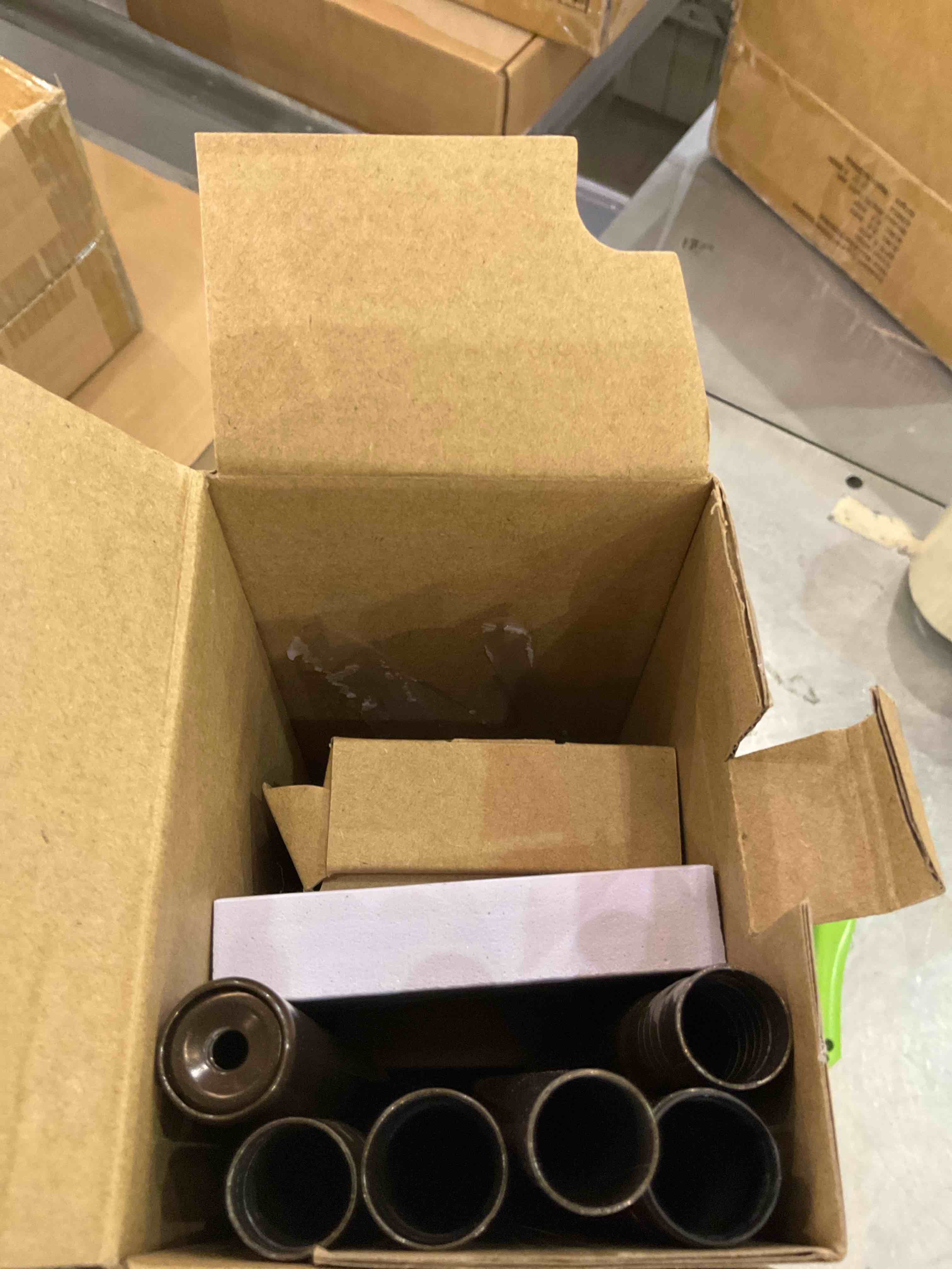 https://s3.amazonaws.com/lotting-images-prod/BargainHunt/EXS01028420_1709229863205.jpeg