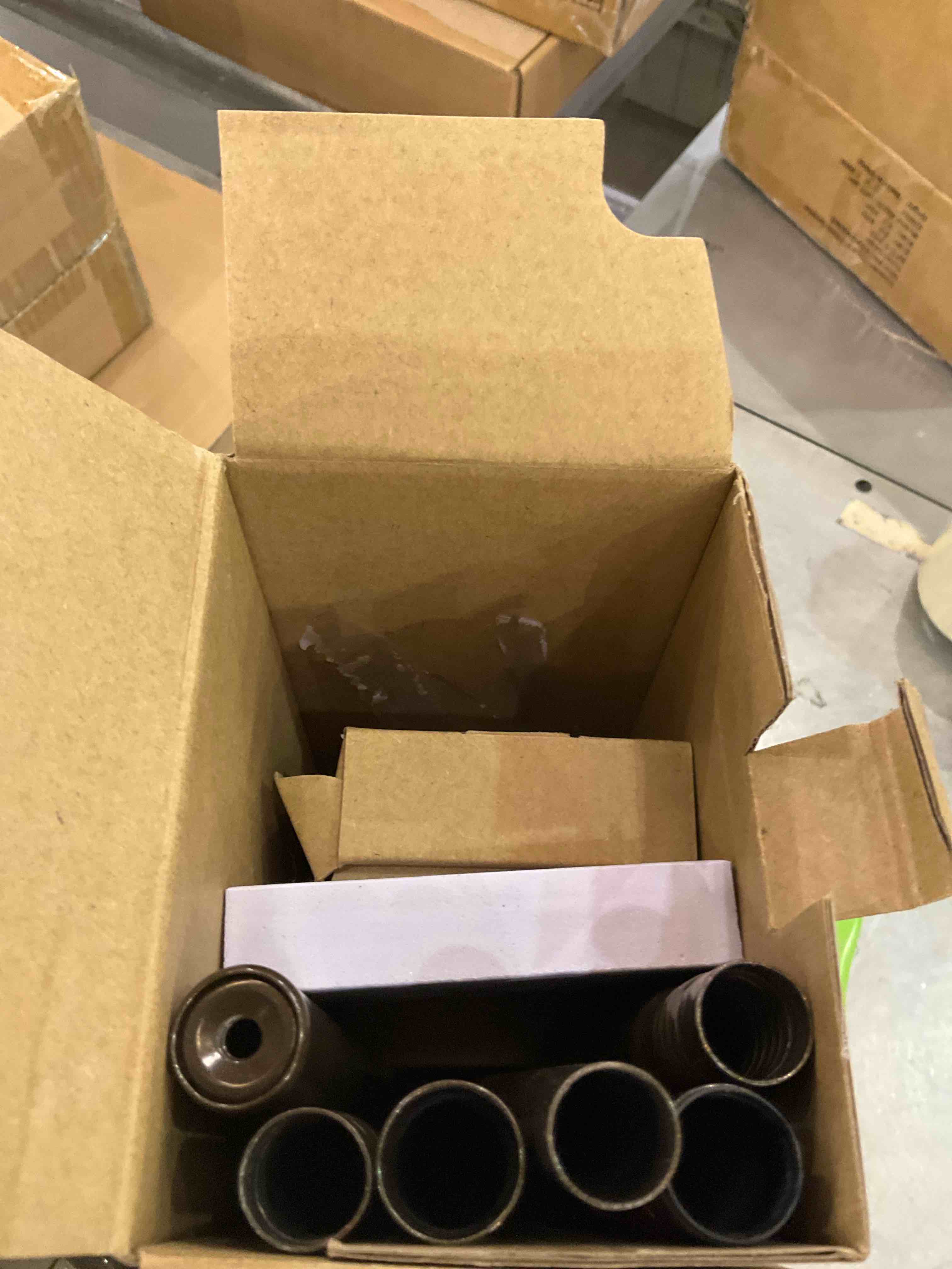 https://s3.amazonaws.com/lotting-images-prod/BargainHunt/EXS01028420_1709229864035.jpeg