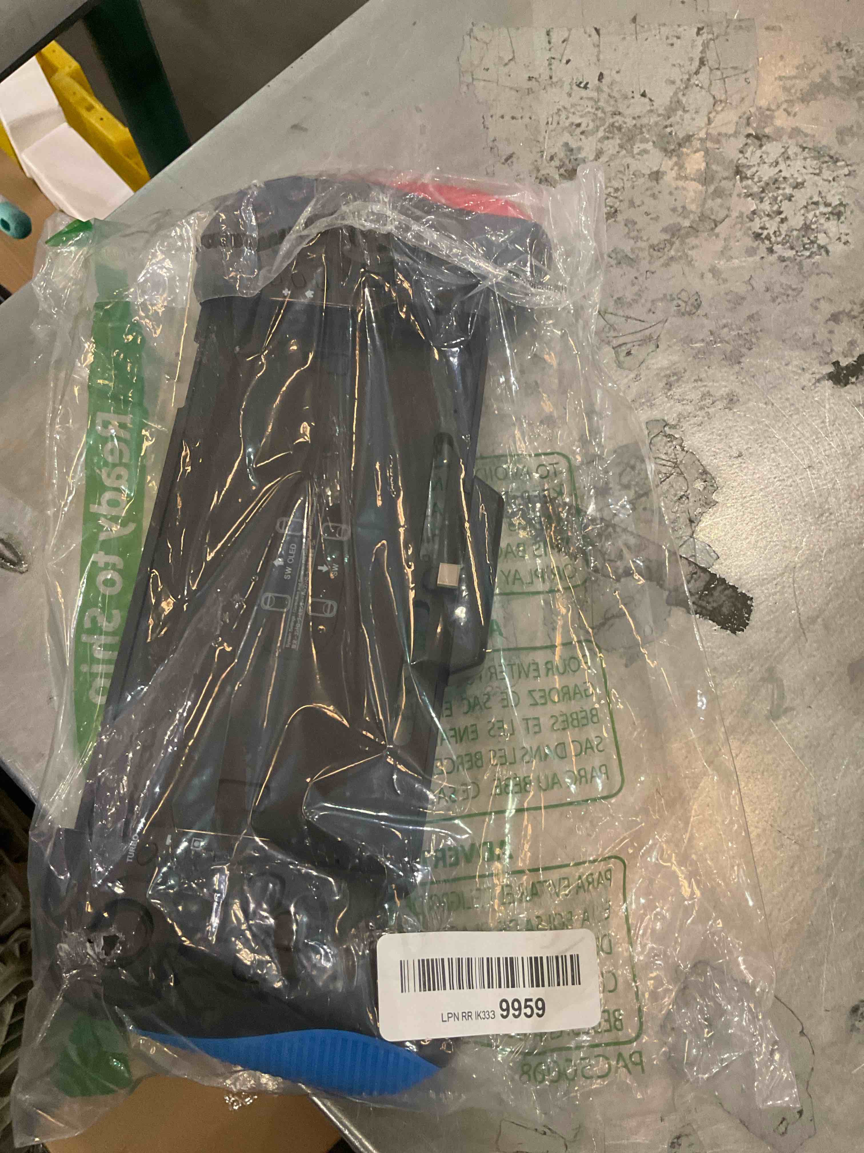 https://s3.amazonaws.com/lotting-images-prod/BargainHunt/EXS01028426_1709230681930.jpeg