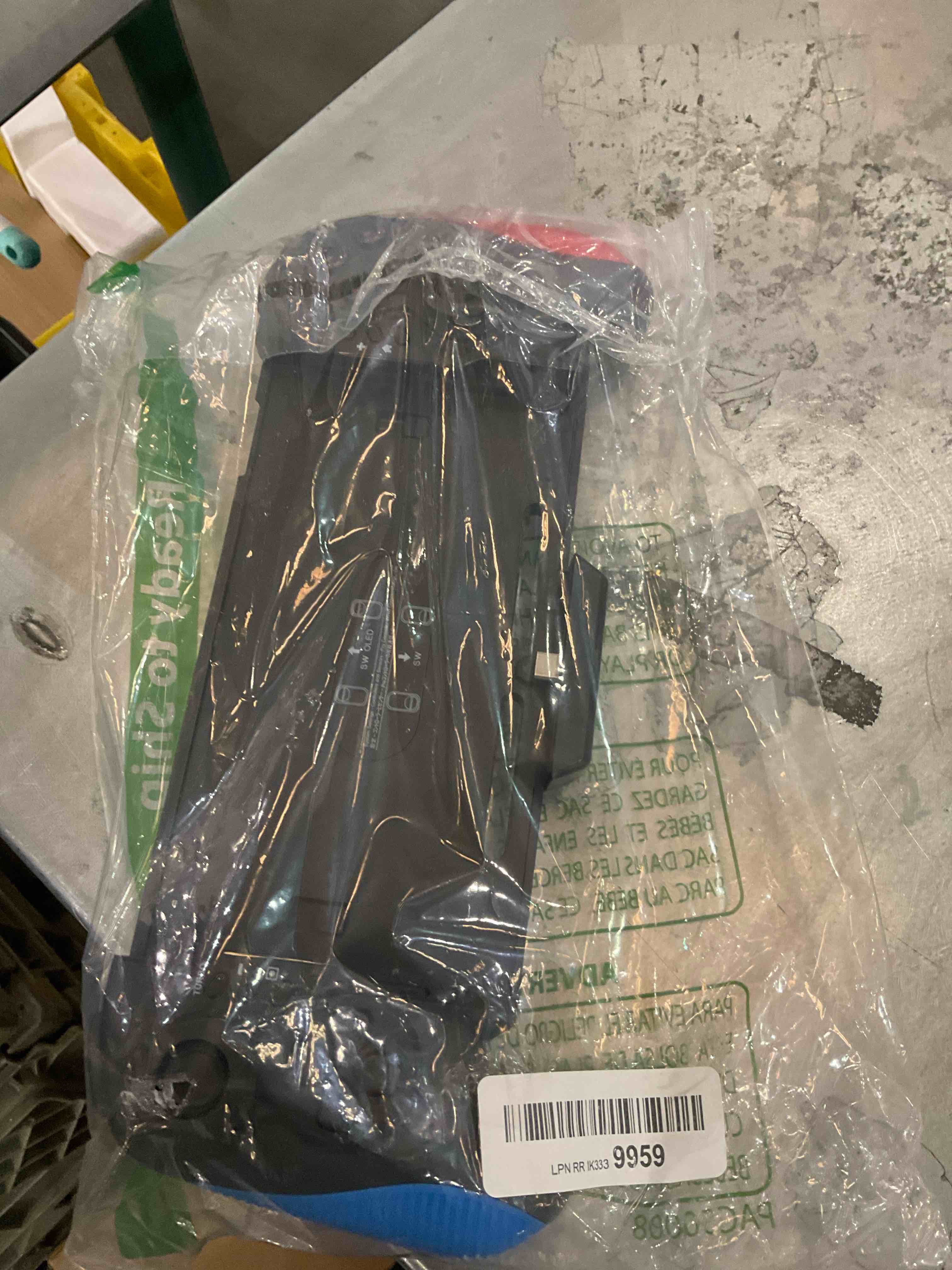 https://s3.amazonaws.com/lotting-images-prod/BargainHunt/EXS01028426_1709230684368.jpeg