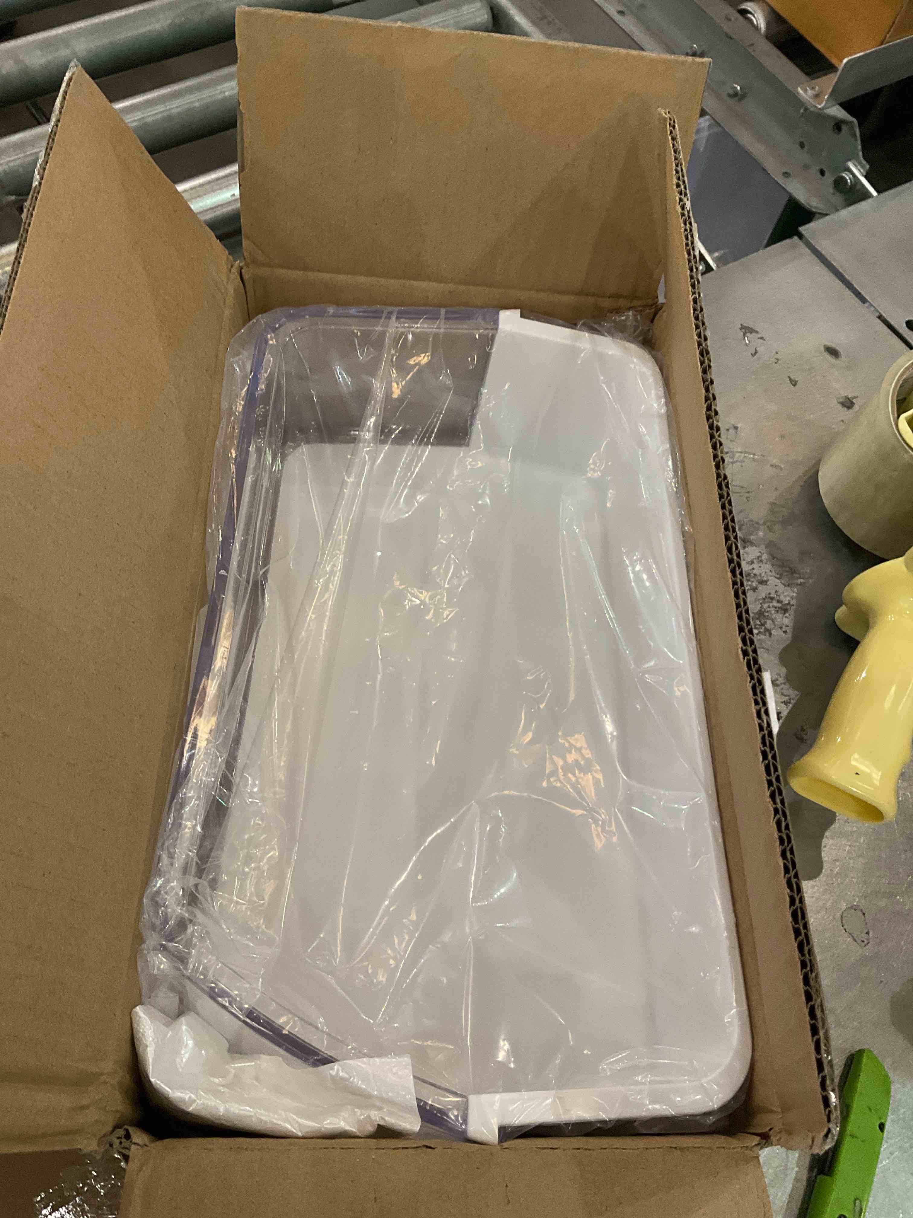 https://s3.amazonaws.com/lotting-images-prod/BargainHunt/EXS01028433_1709231672535.jpeg