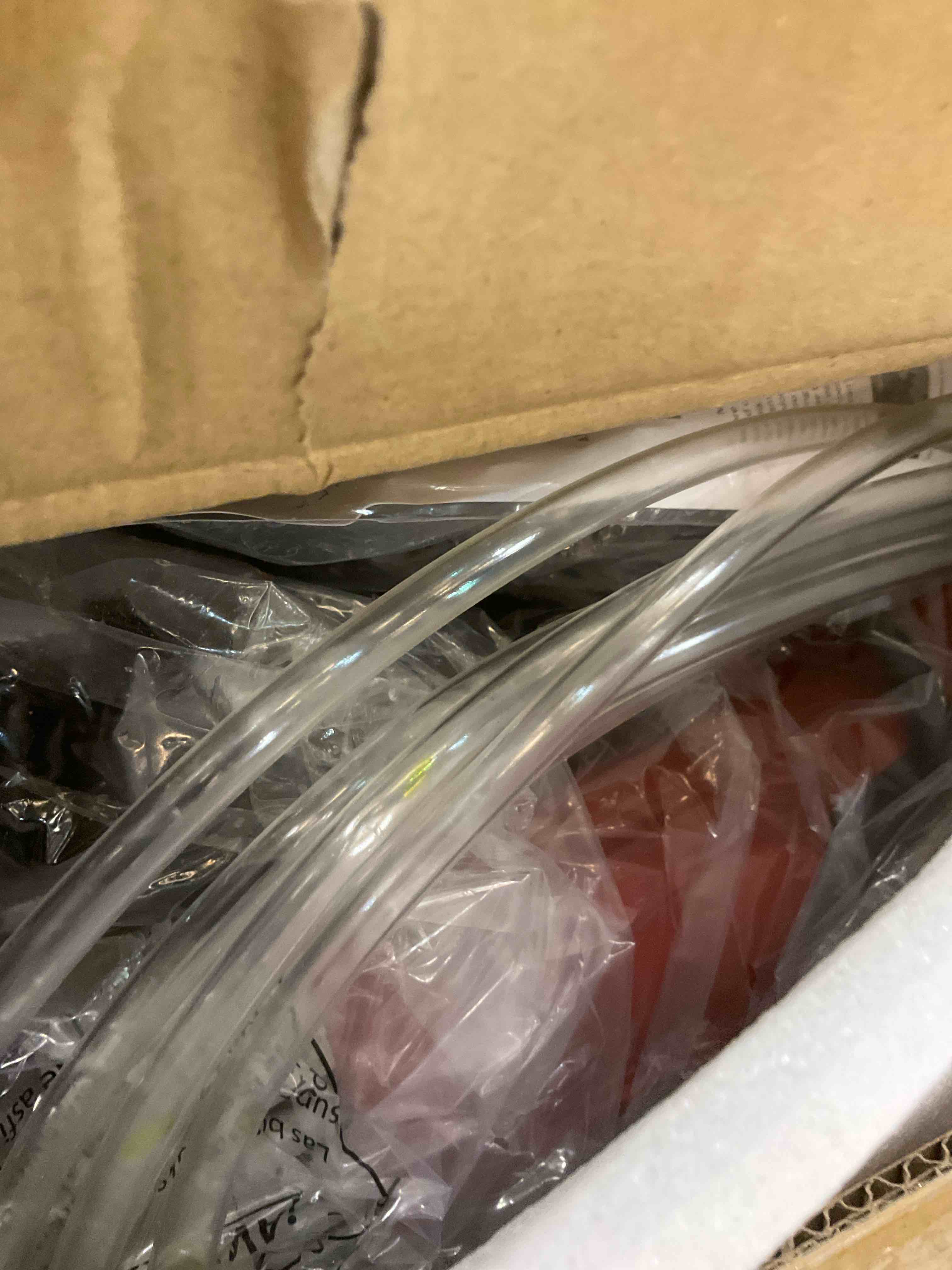 https://s3.amazonaws.com/lotting-images-prod/BargainHunt/EXS01028542_1707853065039.jpeg