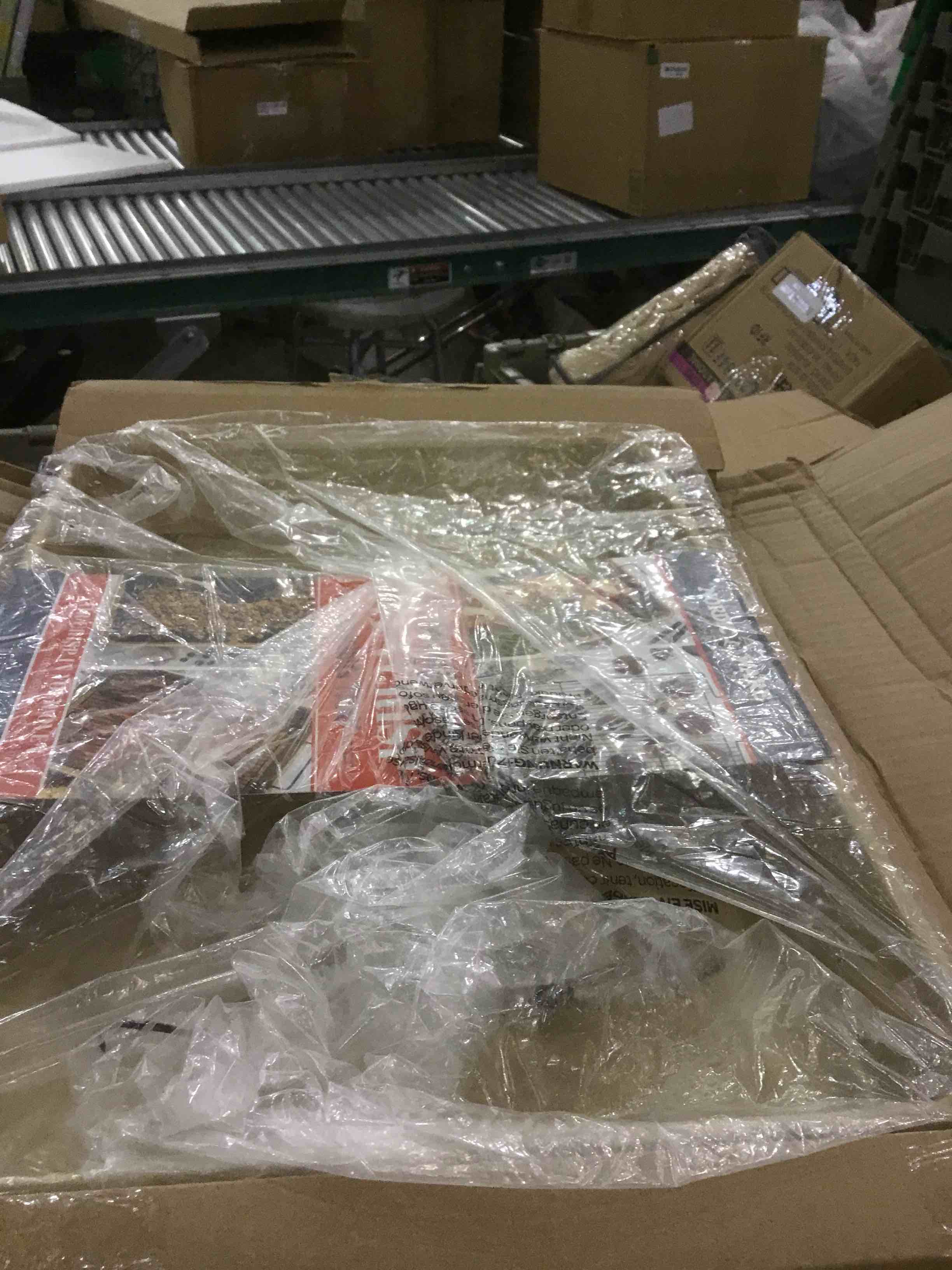 https://s3.amazonaws.com/lotting-images-prod/BargainHunt/EXS01028557_1708101447131.jpeg