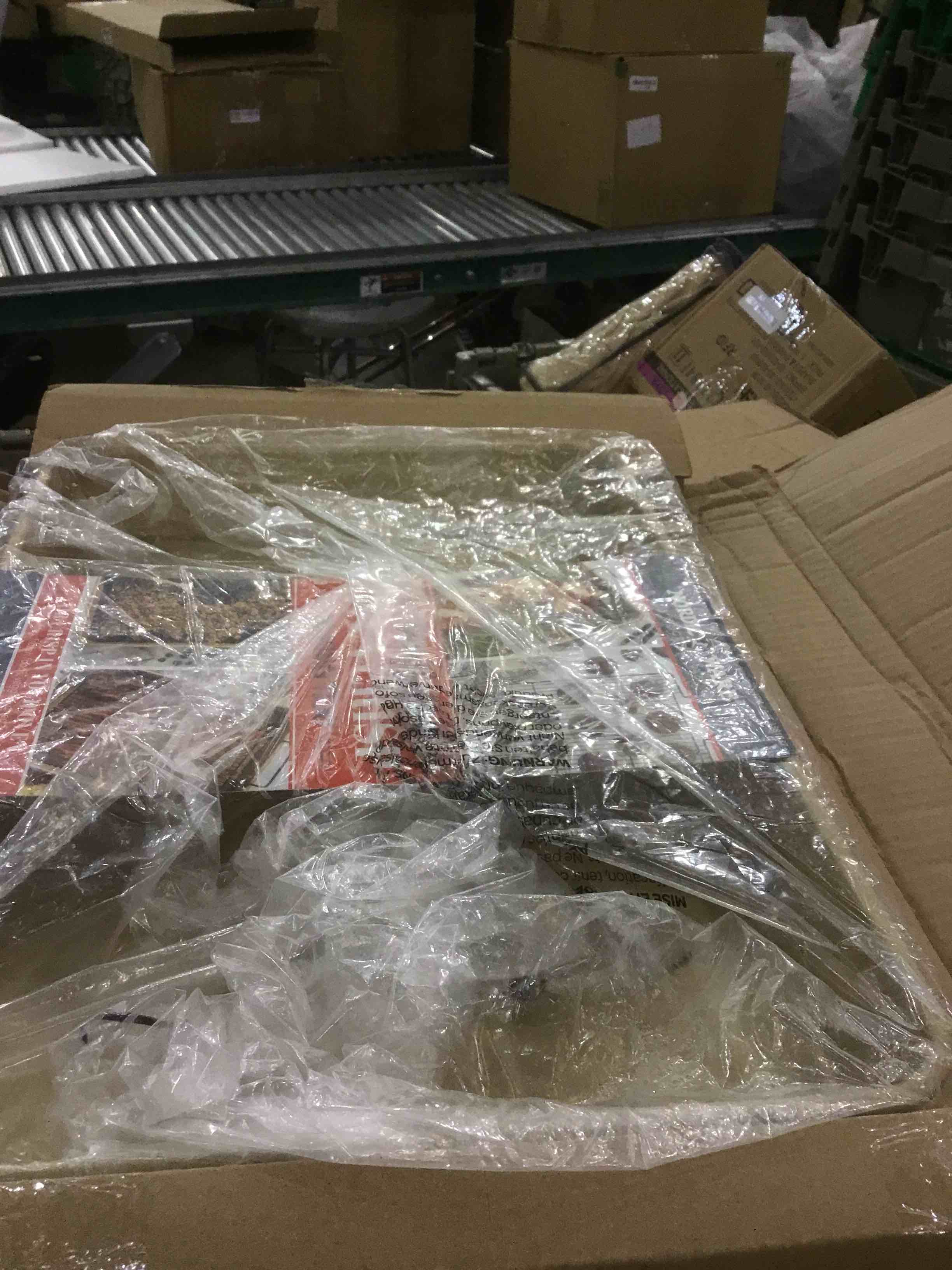 https://s3.amazonaws.com/lotting-images-prod/BargainHunt/EXS01028557_1708101448333.jpeg
