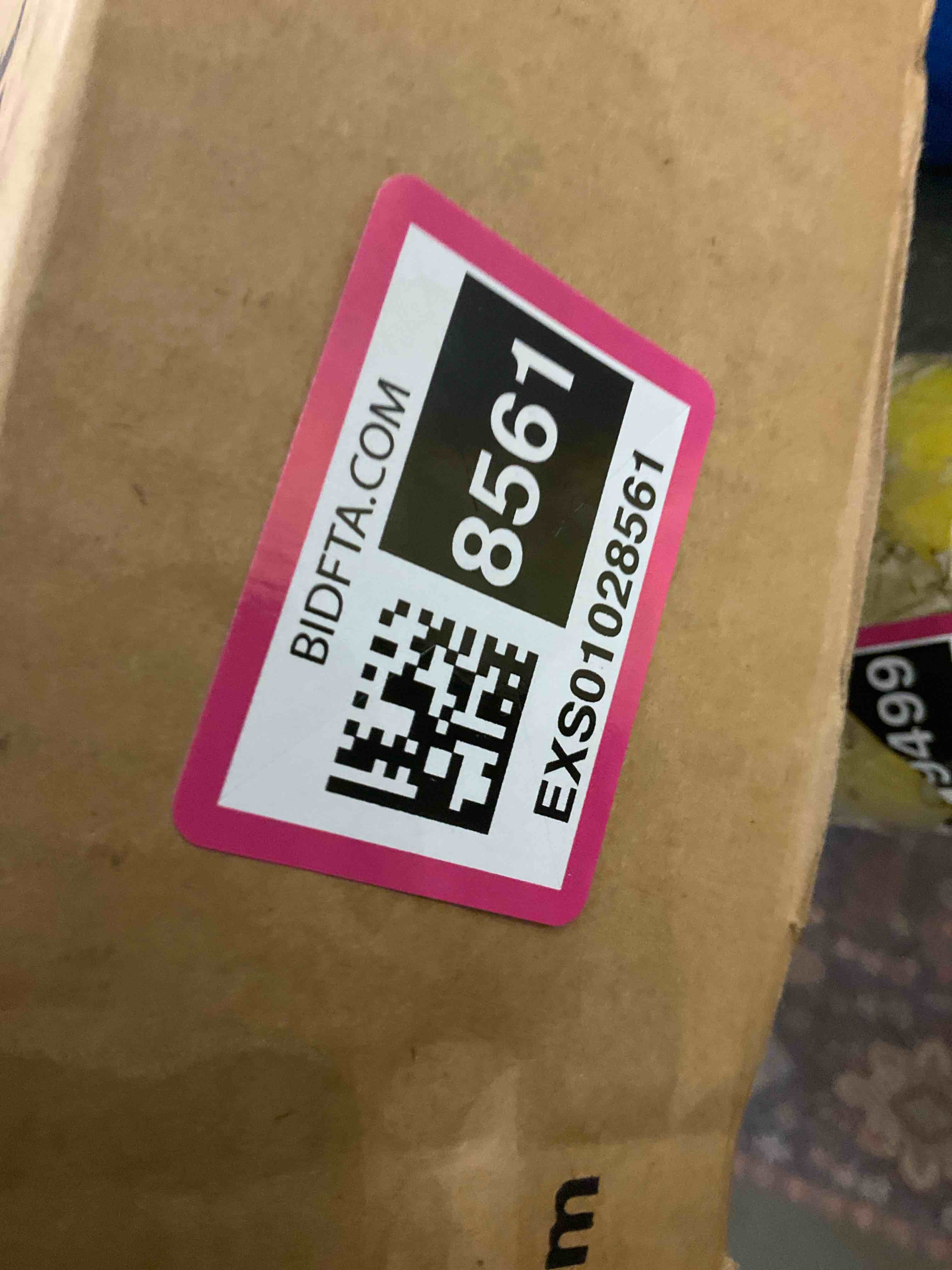 https://s3.amazonaws.com/lotting-images-prod/BargainHunt/EXS01028561_1707854708750.jpeg