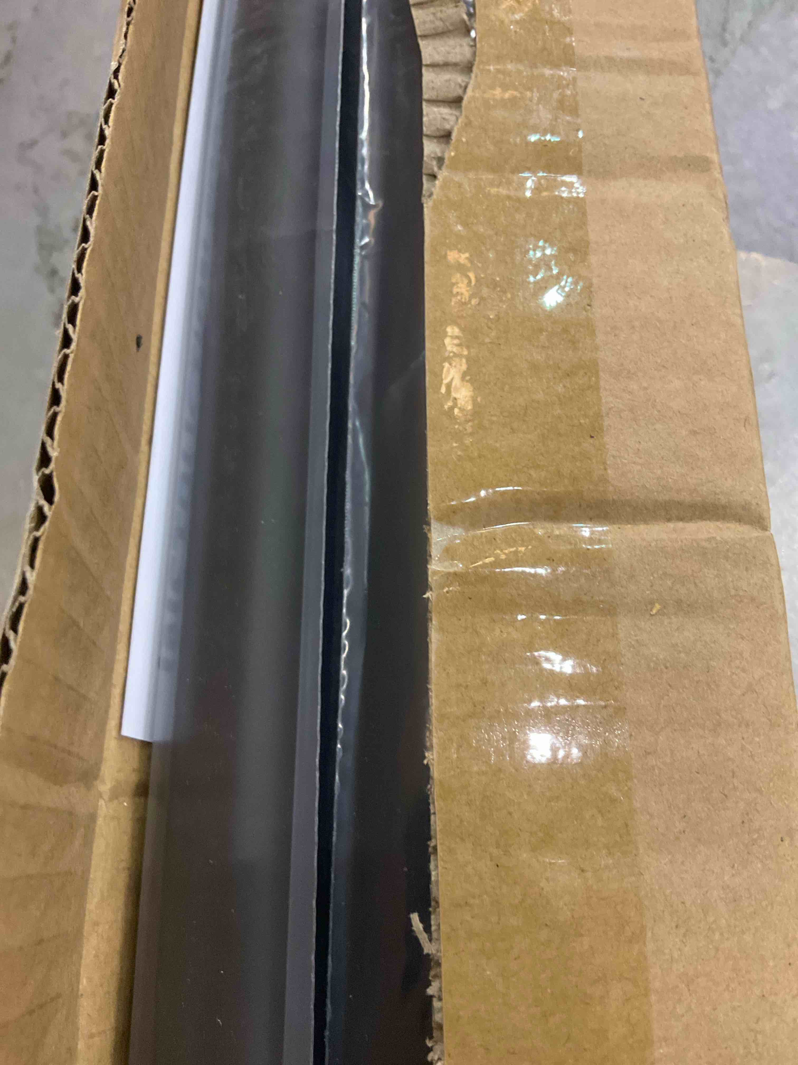 https://s3.amazonaws.com/lotting-images-prod/BargainHunt/EXS01028599_1707923776084.jpeg