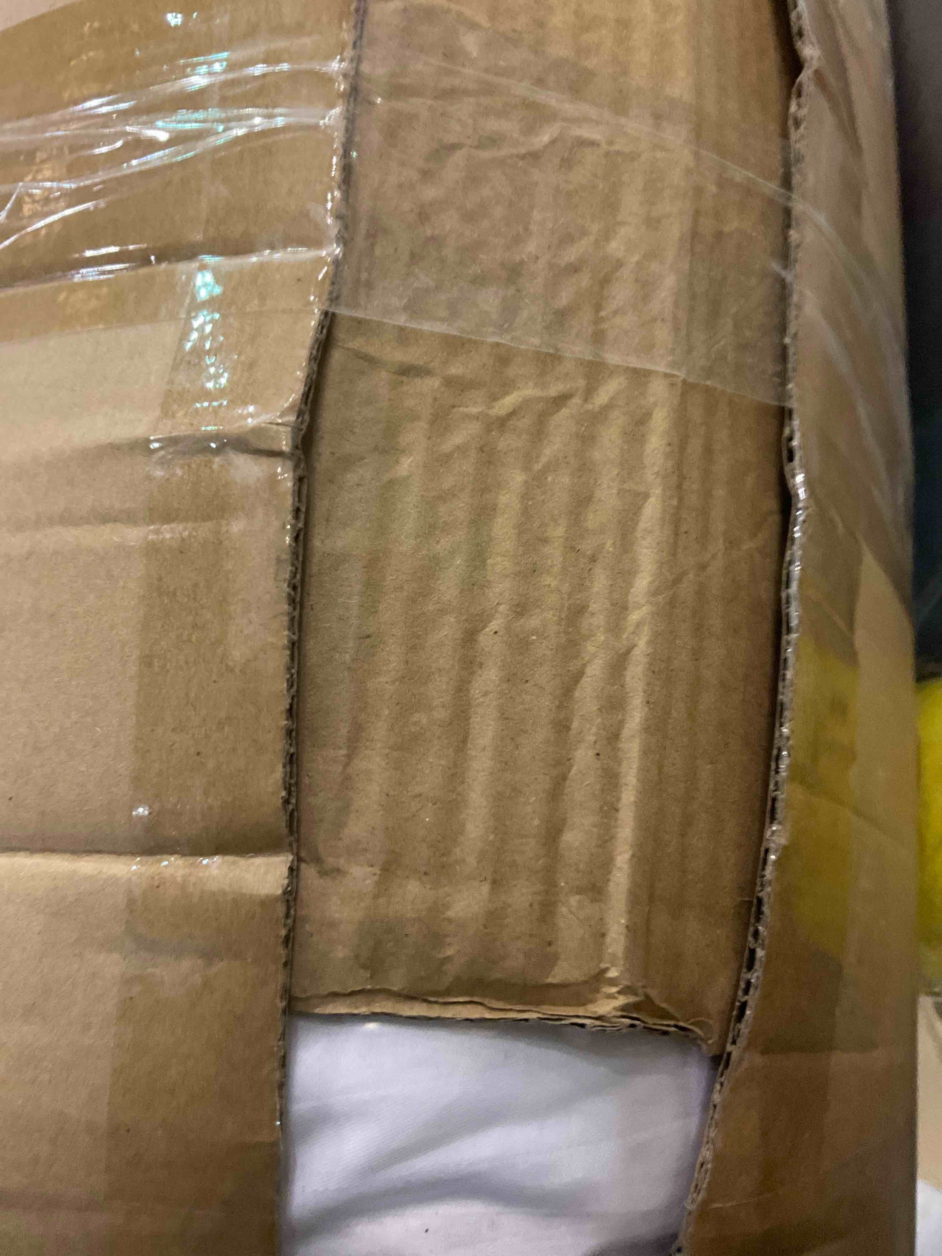 https://s3.amazonaws.com/lotting-images-prod/BargainHunt/EXS01028636_1707918414650.jpeg