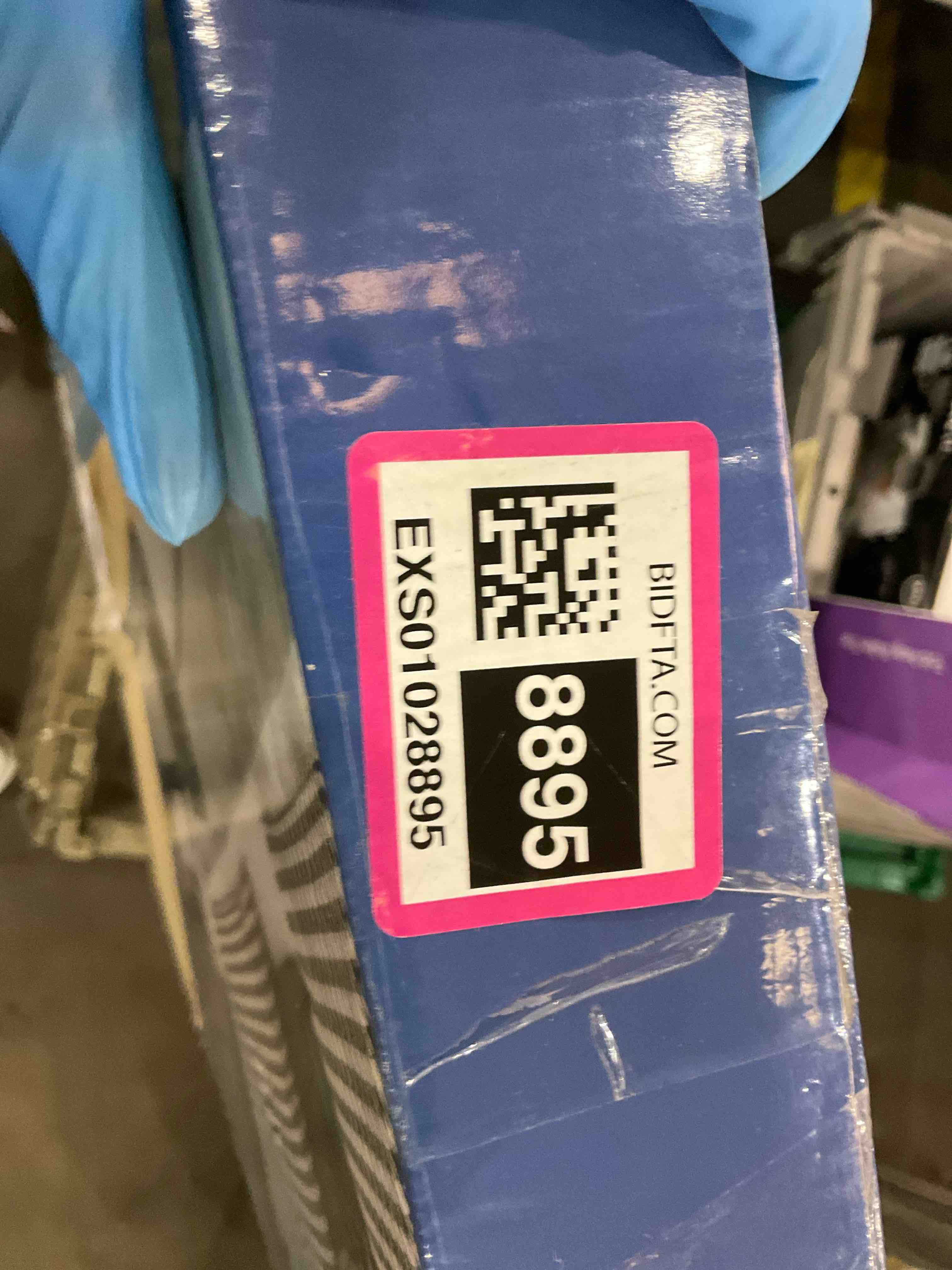 https://s3.amazonaws.com/lotting-images-prod/BargainHunt/EXS01028895_1708090407696.jpeg