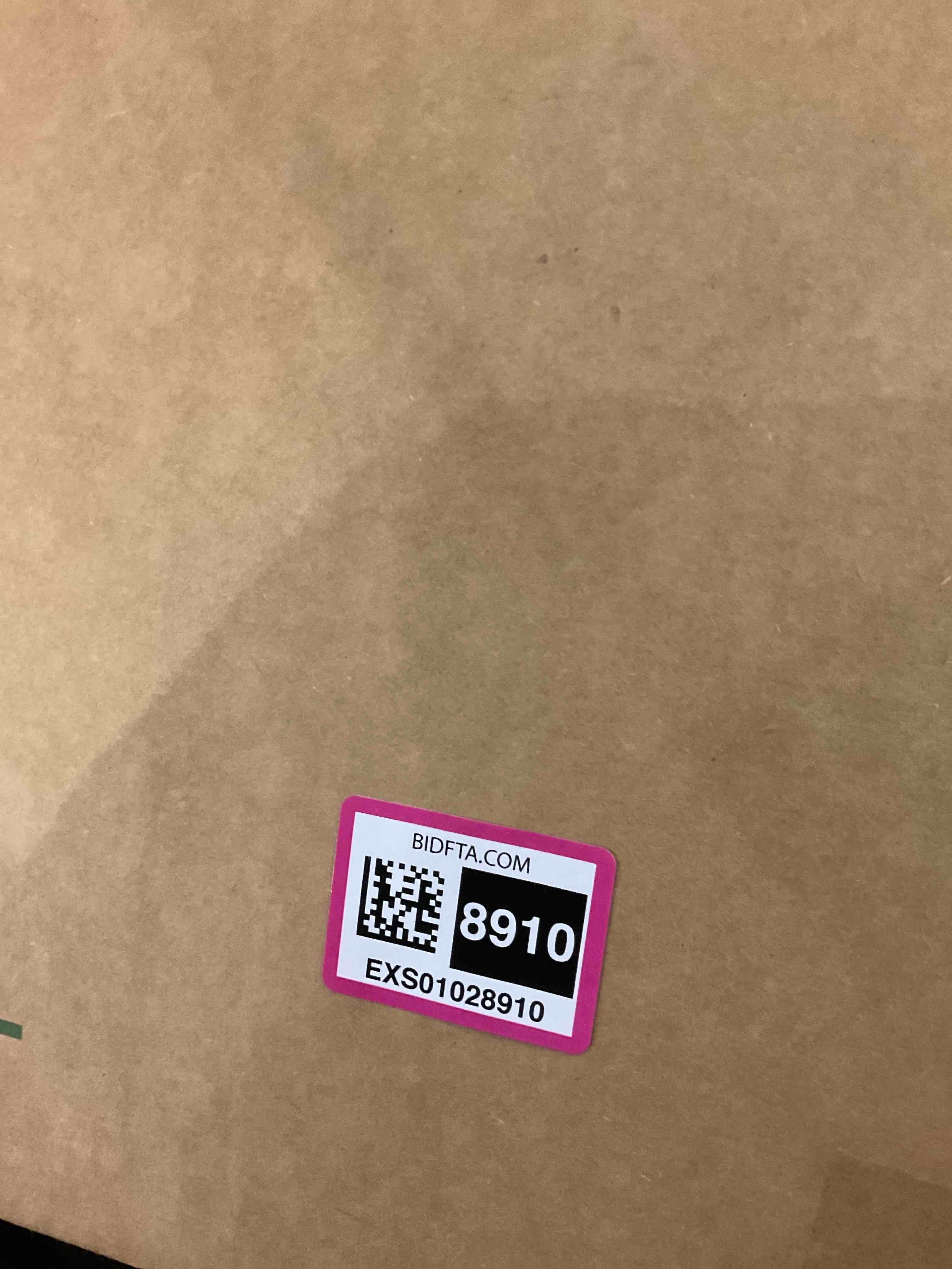 https://s3.amazonaws.com/lotting-images-prod/BargainHunt/EXS01028910_1708090730198.jpeg