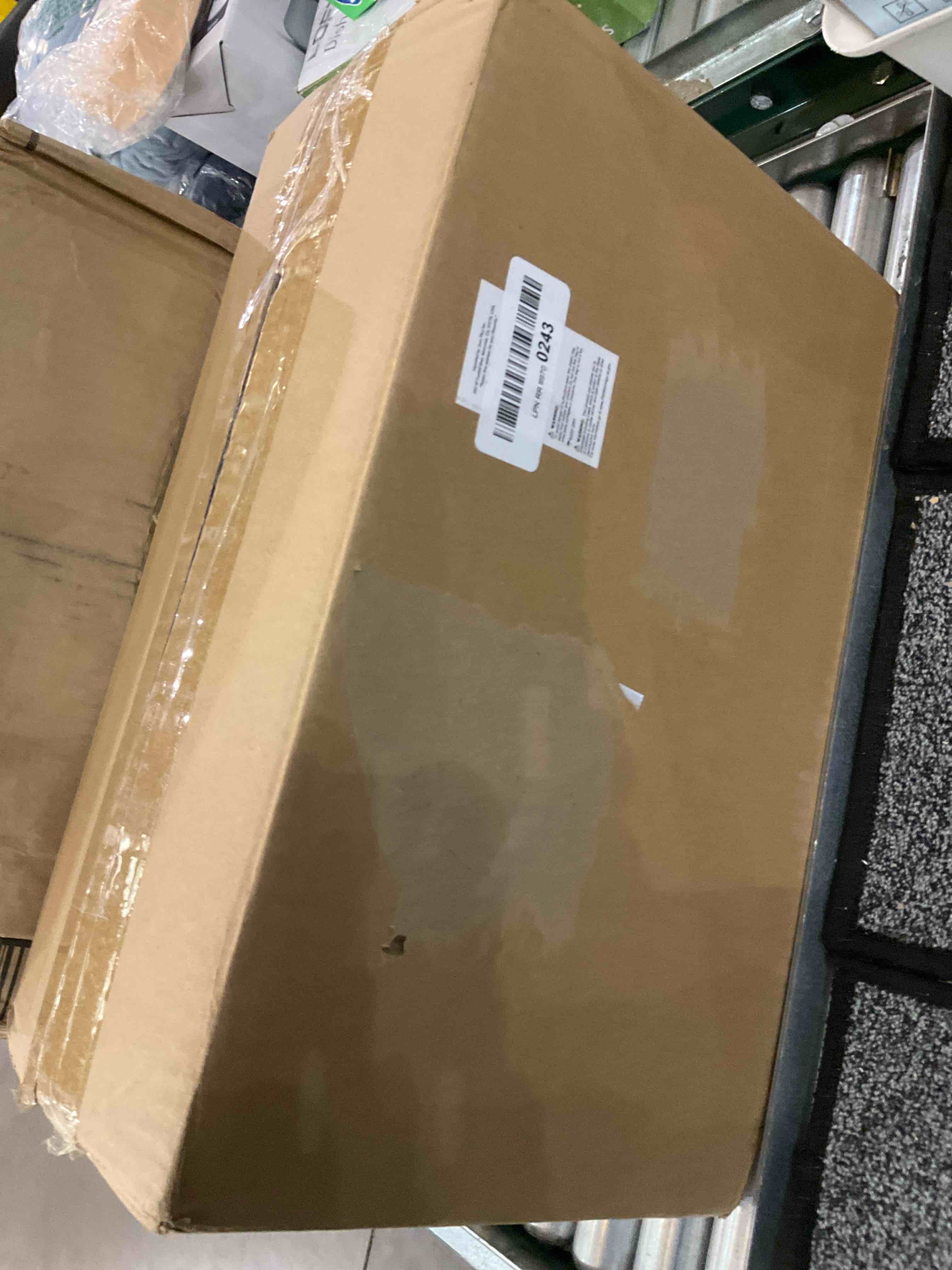 https://s3.amazonaws.com/lotting-images-prod/BargainHunt/EXS01029038_1707333984933.jpeg