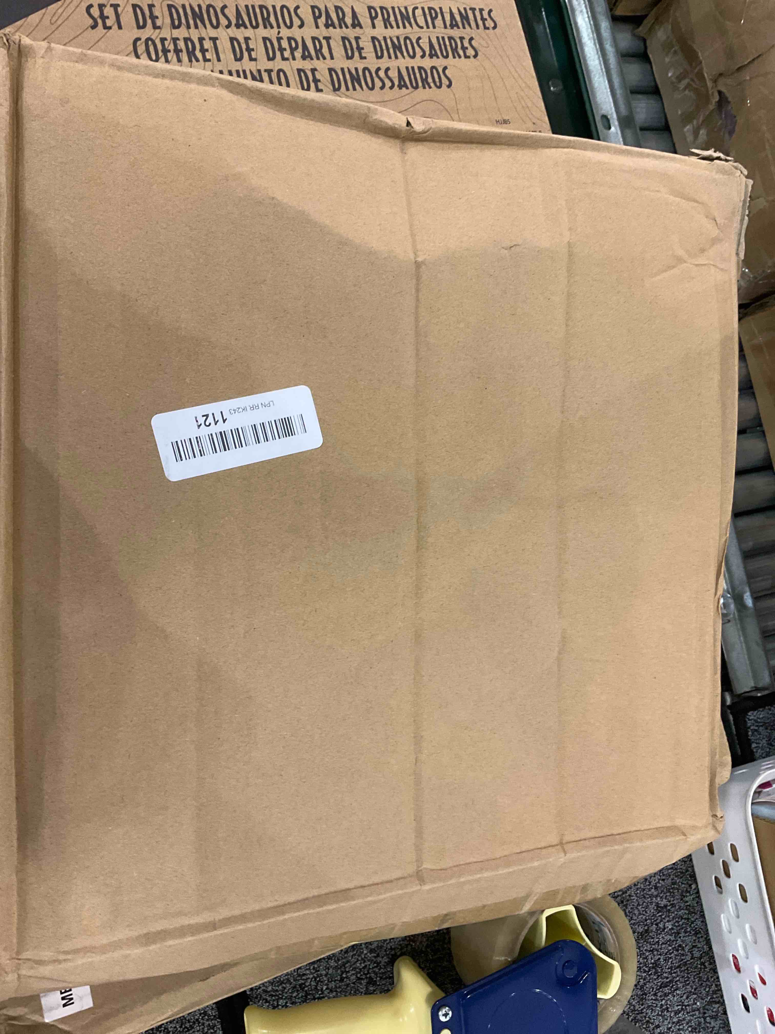 https://s3.amazonaws.com/lotting-images-prod/BargainHunt/EXS01029360_1707830186501.jpeg