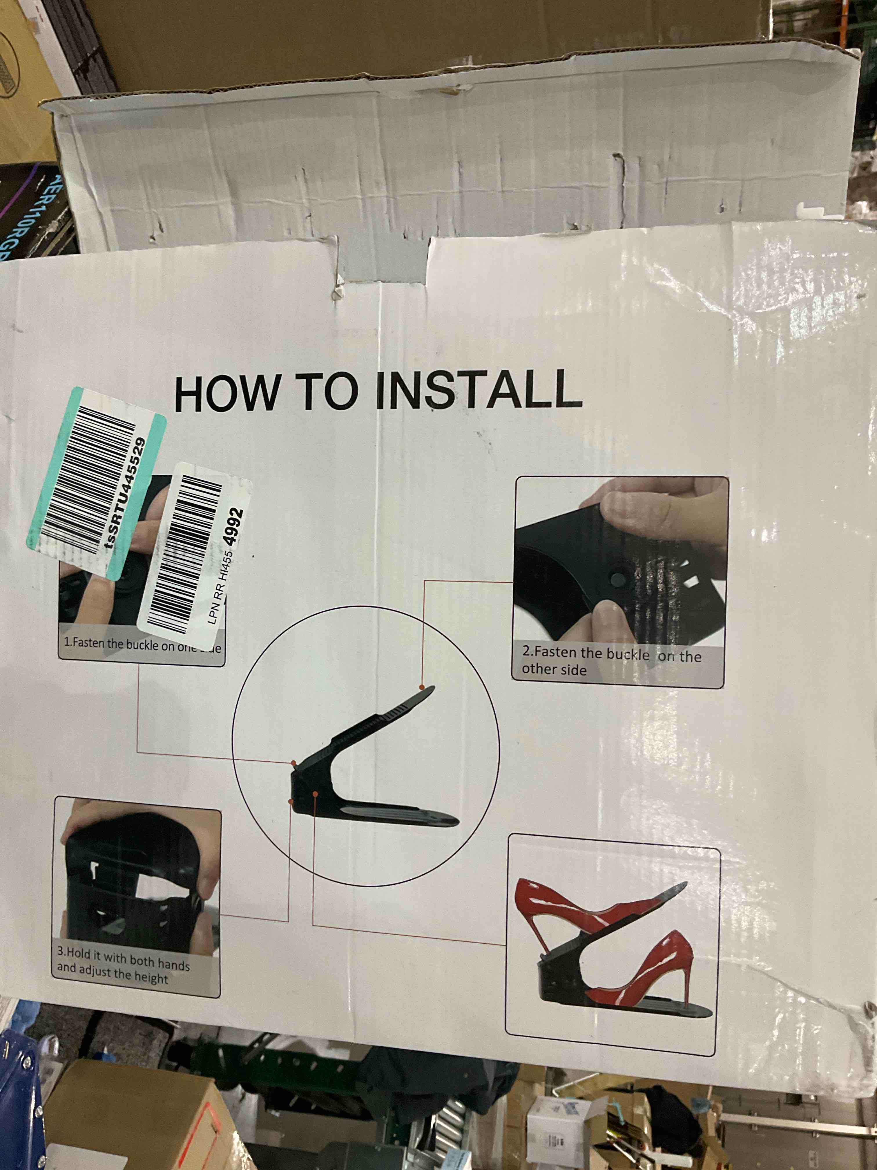 https://s3.amazonaws.com/lotting-images-prod/BargainHunt/EXS01029419_1707920862648.jpeg