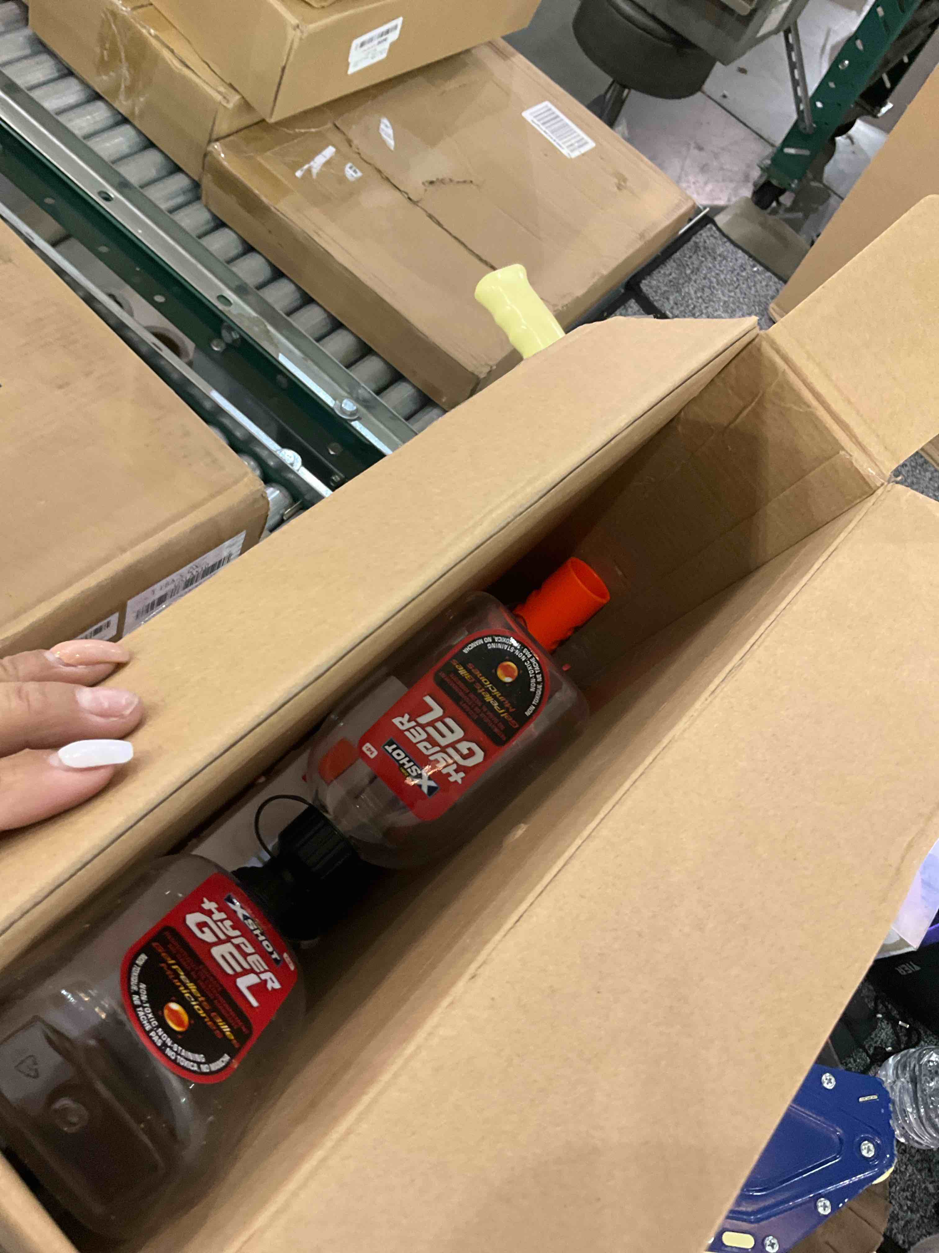https://s3.amazonaws.com/lotting-images-prod/BargainHunt/EXS01029421_1707921248374.jpeg