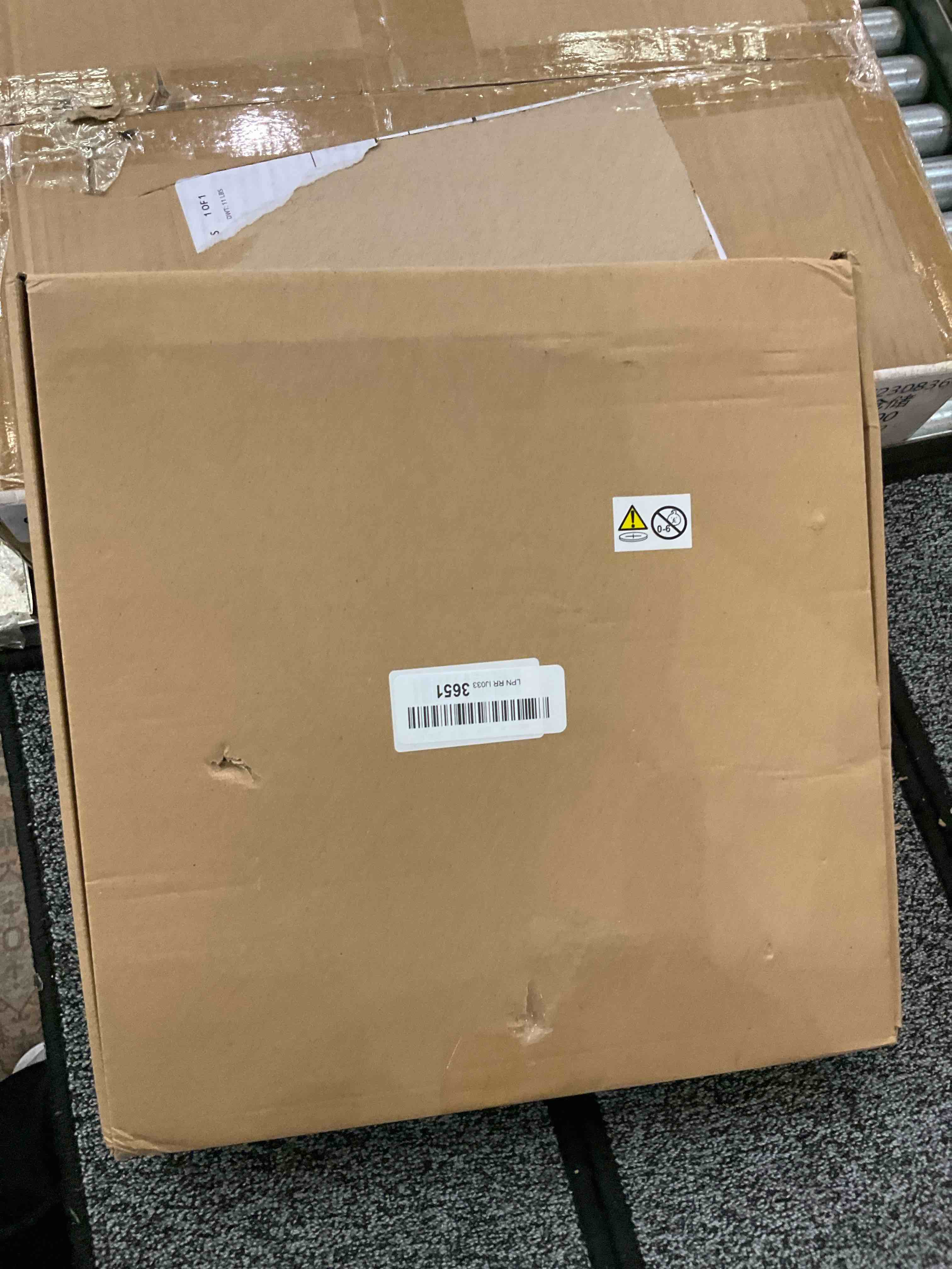 https://s3.amazonaws.com/lotting-images-prod/BargainHunt/EXS01029466_1707934359815.jpeg