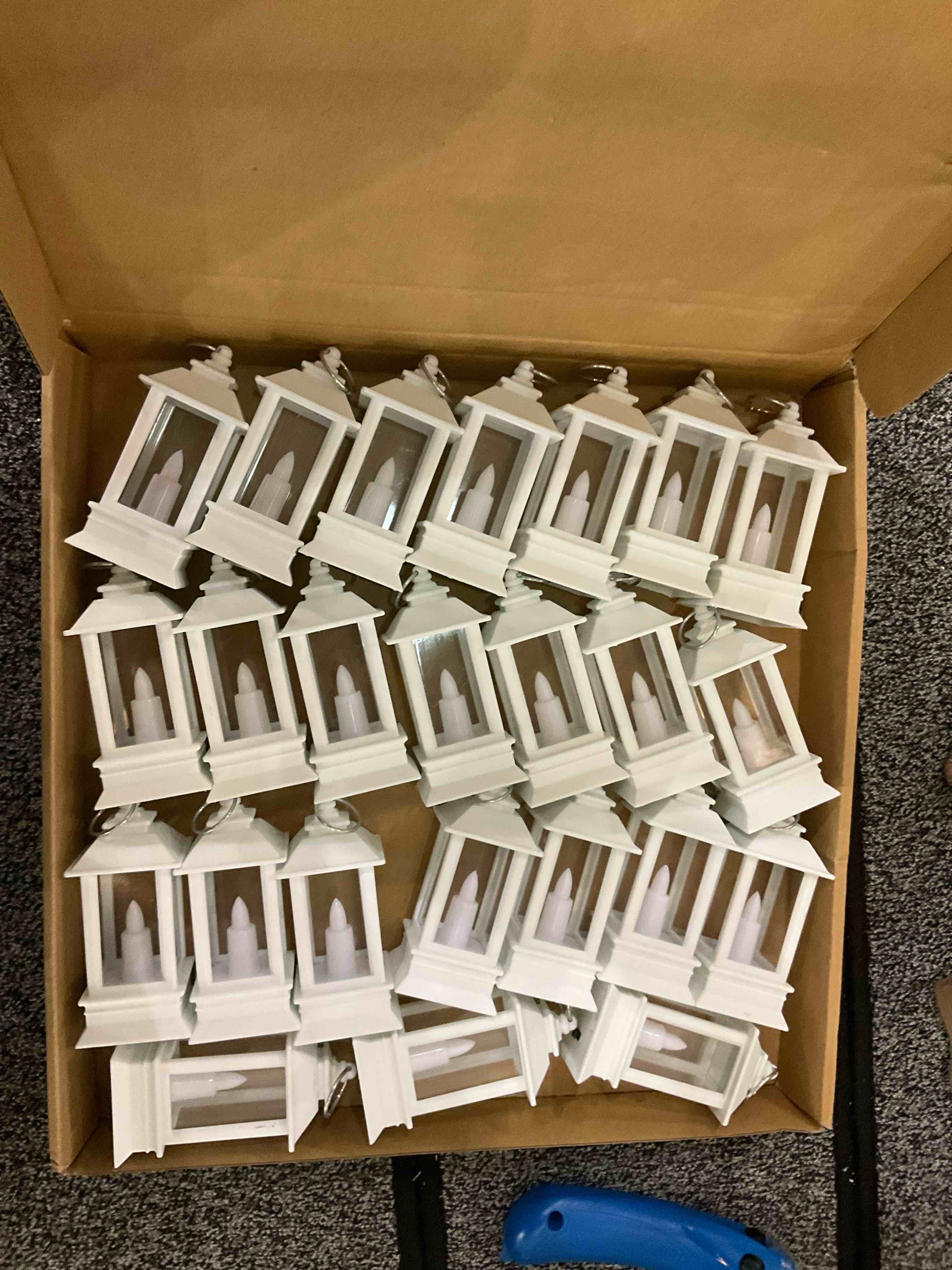 https://s3.amazonaws.com/lotting-images-prod/BargainHunt/EXS01029466_1707934374916.jpeg