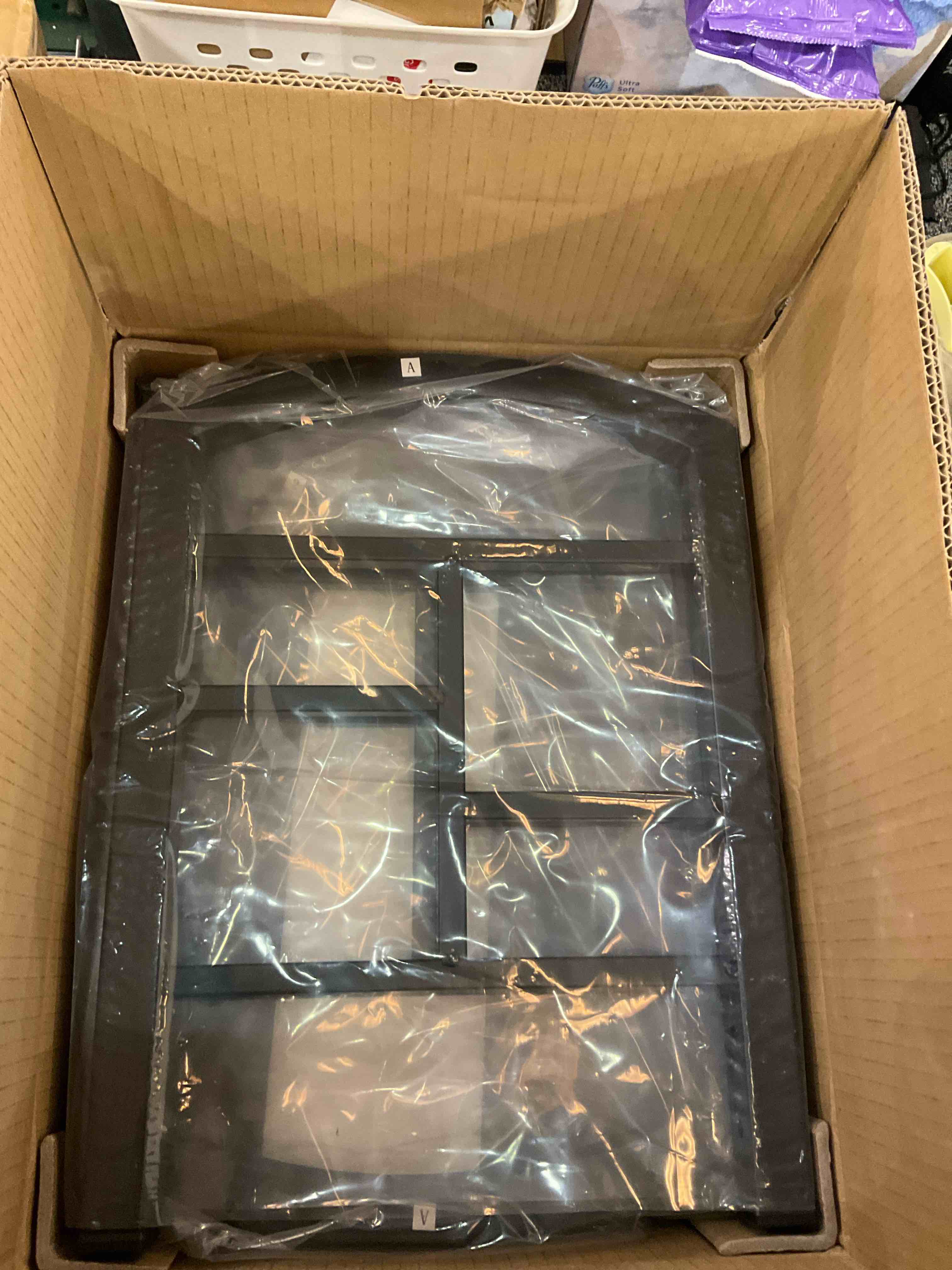 https://s3.amazonaws.com/lotting-images-prod/BargainHunt/EXS01029467_1707934469717.jpeg